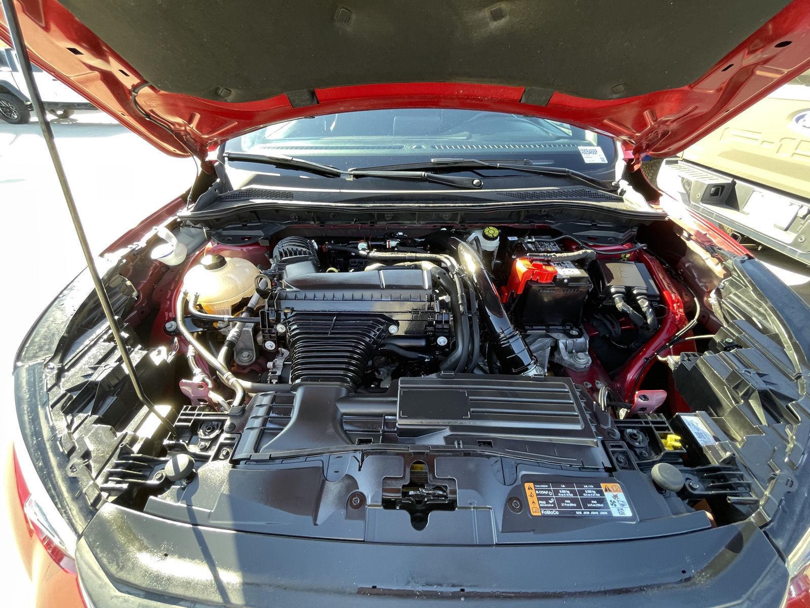 Vehicle photo 33