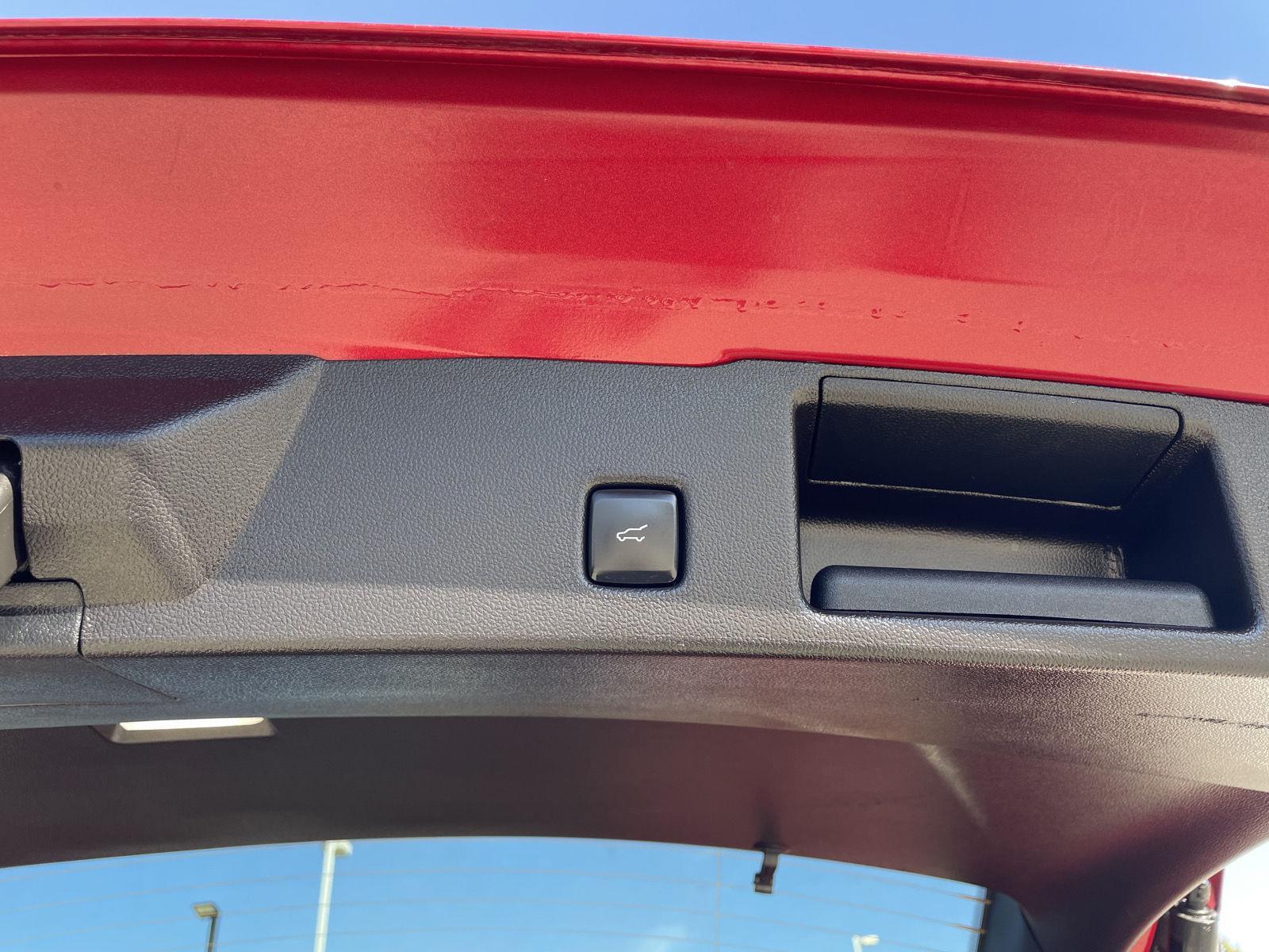 Vehicle photo 35