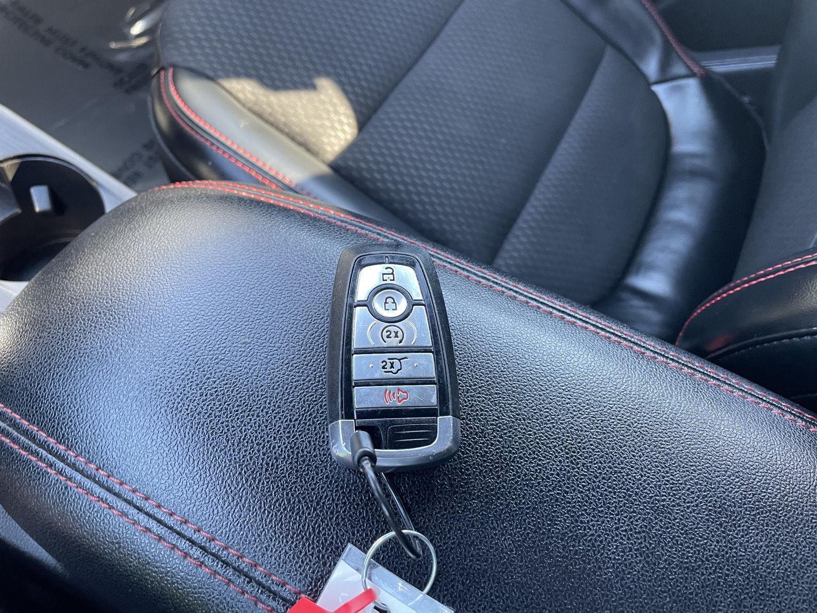 Vehicle photo 38