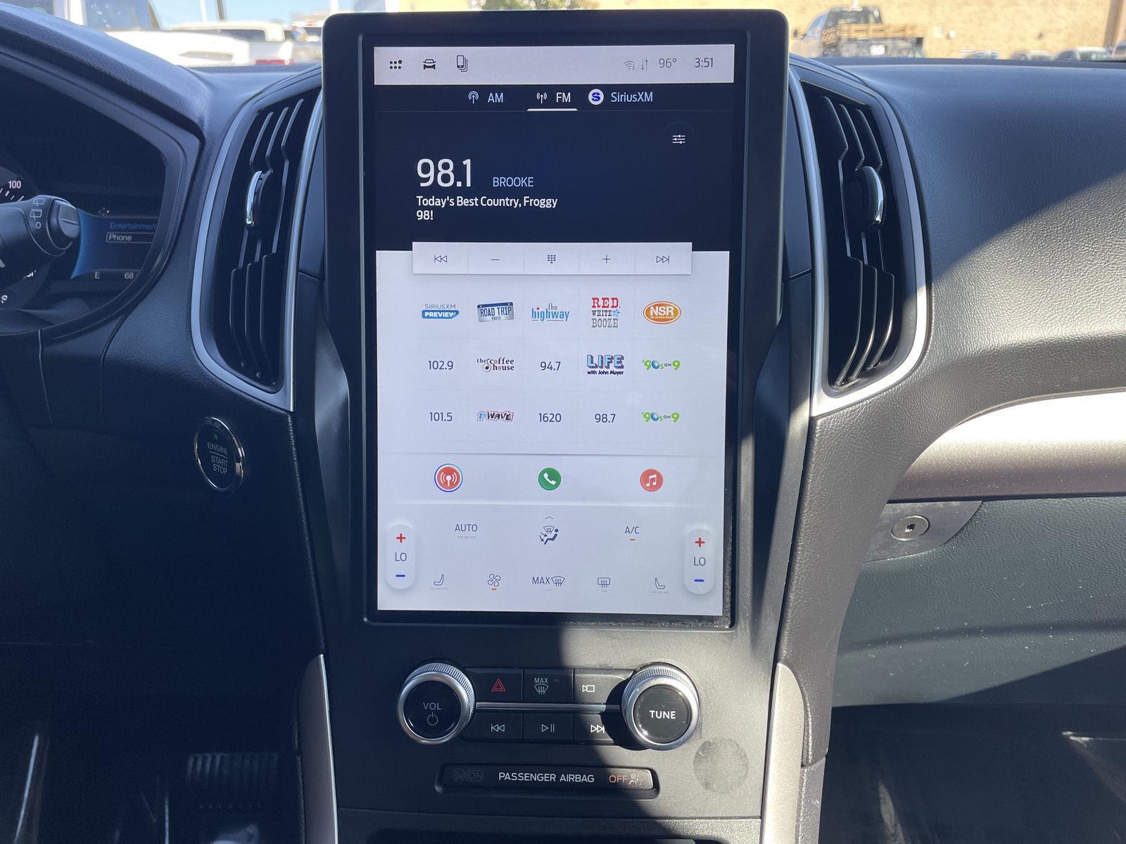 Vehicle photo 22