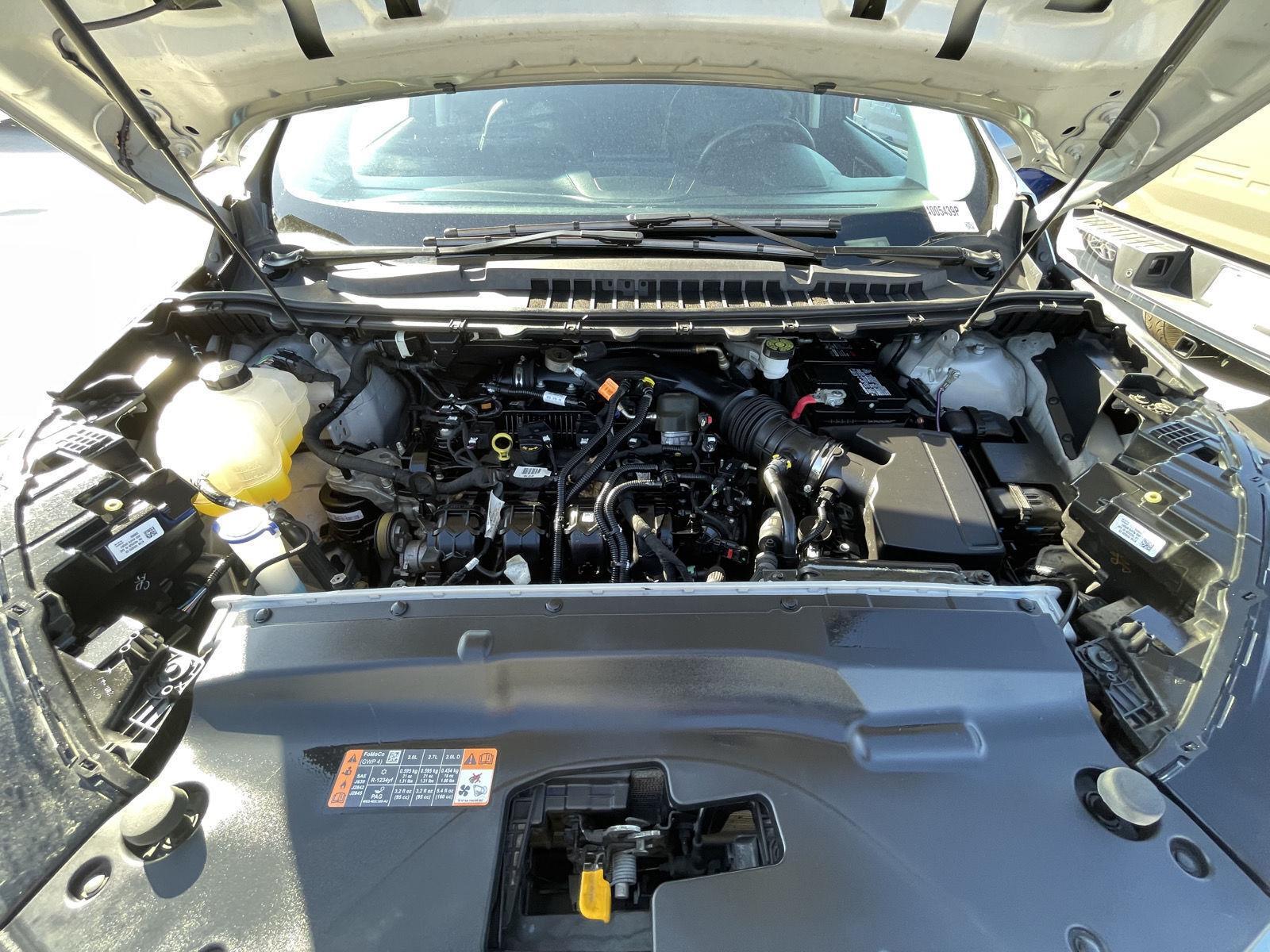 Vehicle photo 33