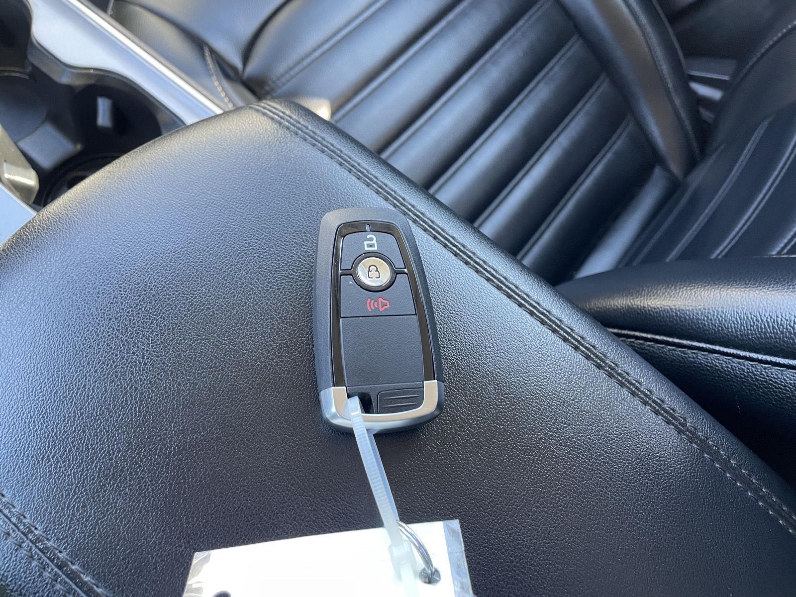 Vehicle photo 37