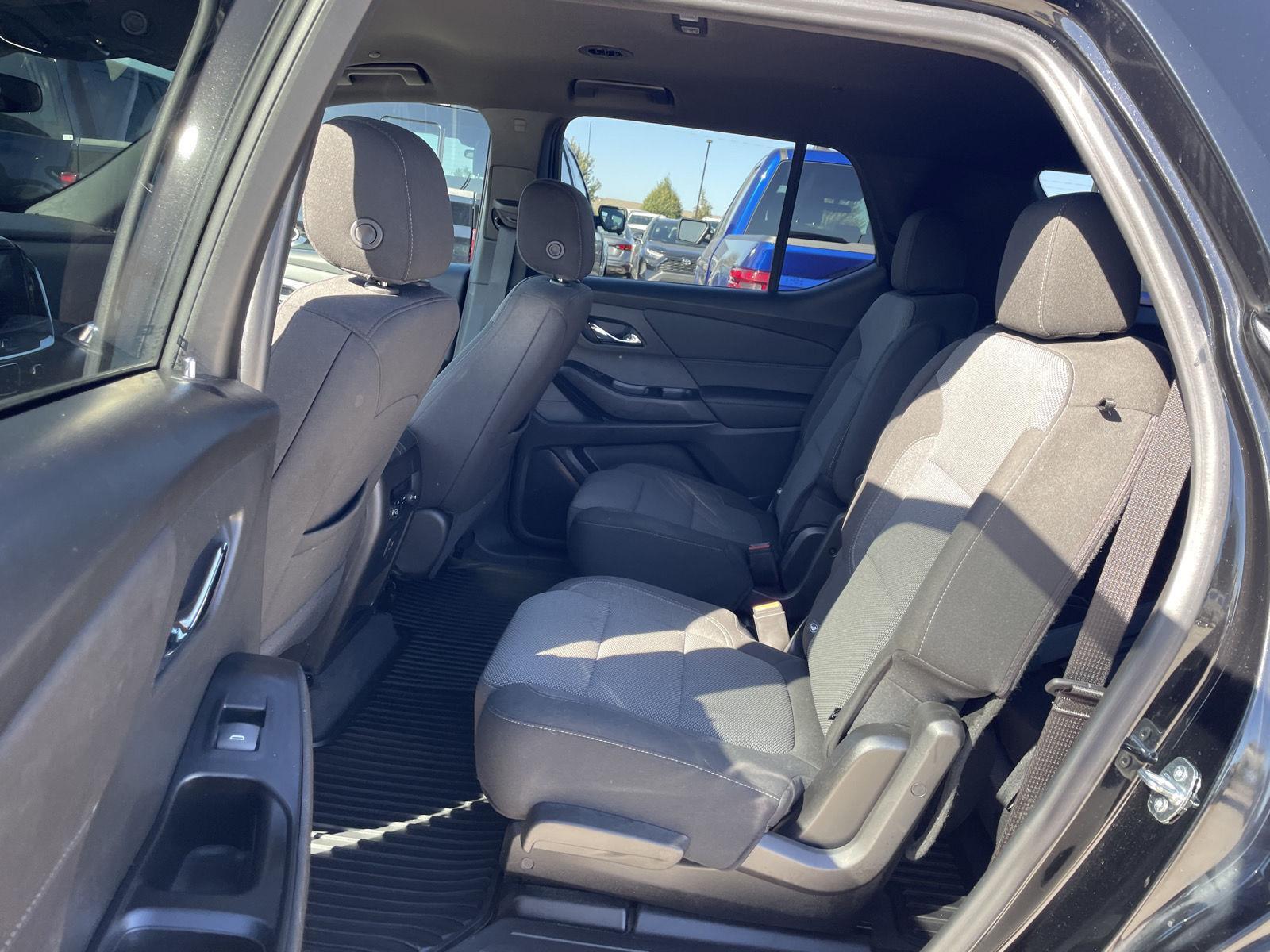 Vehicle photo 20