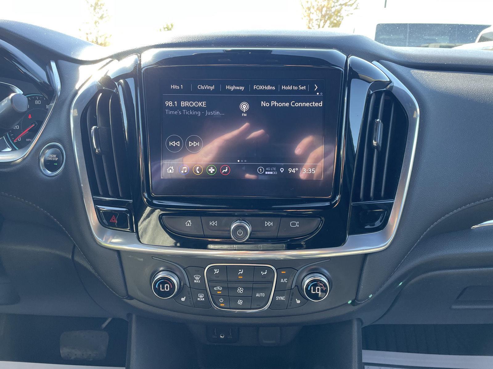 Vehicle photo 23