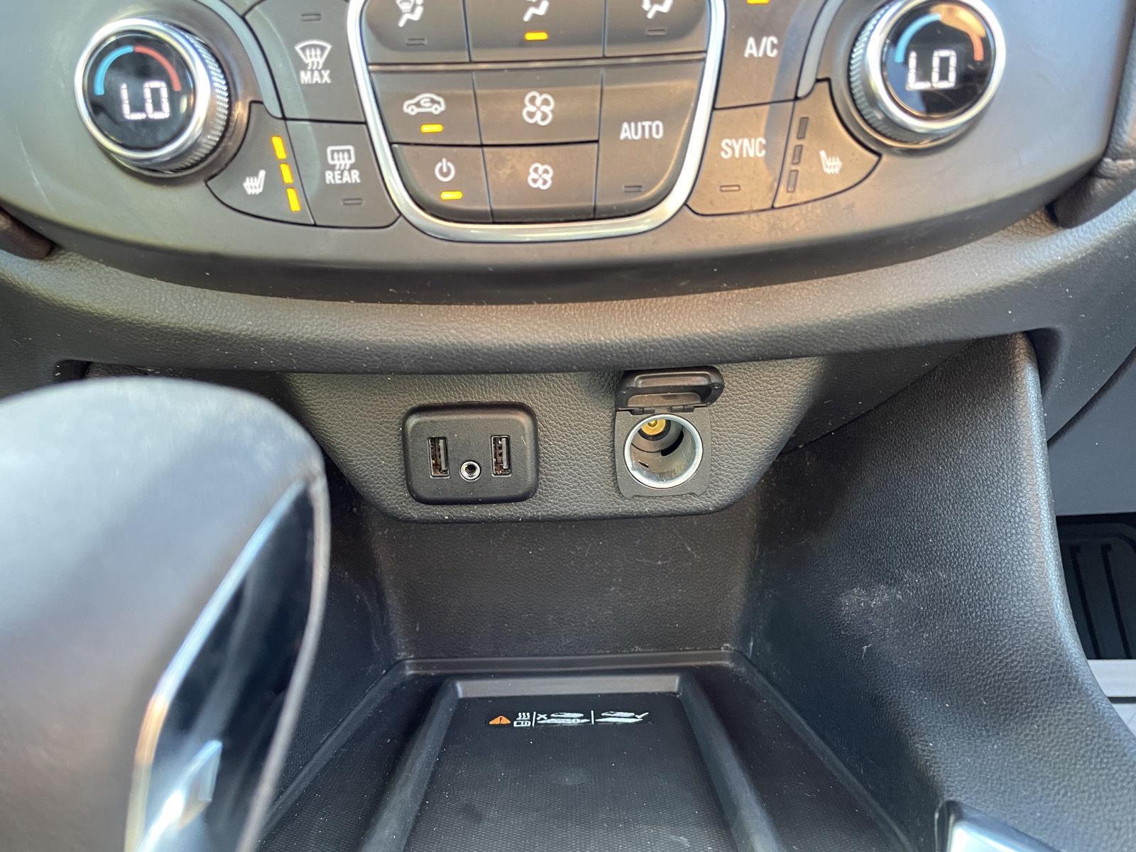 Vehicle photo 29