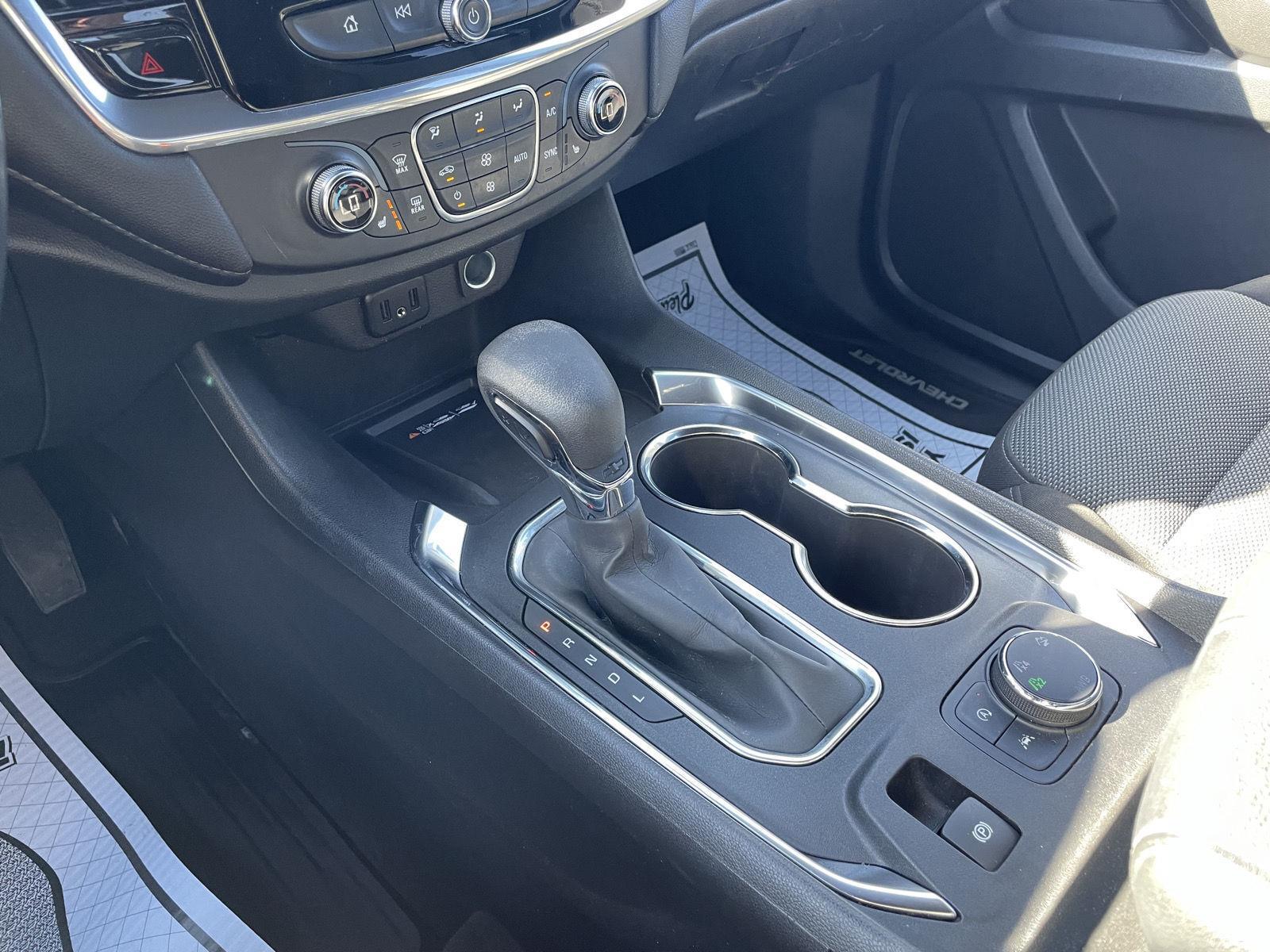 Vehicle photo 32