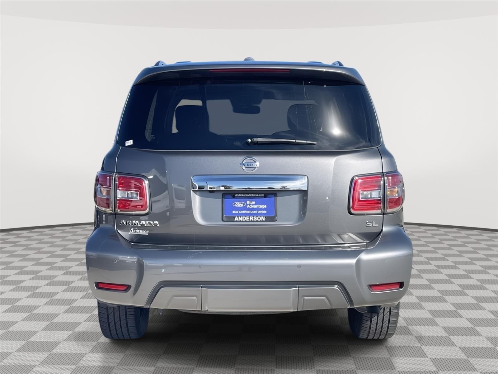 Vehicle photo 8