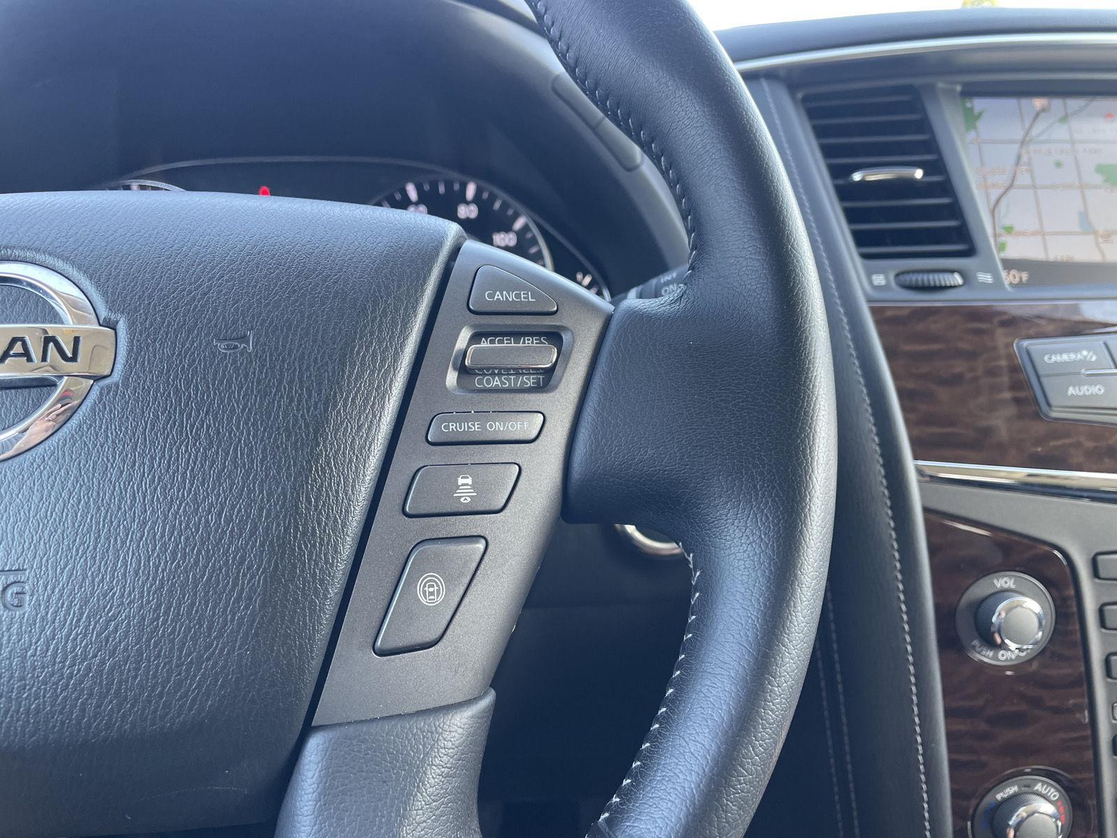 Vehicle photo 14