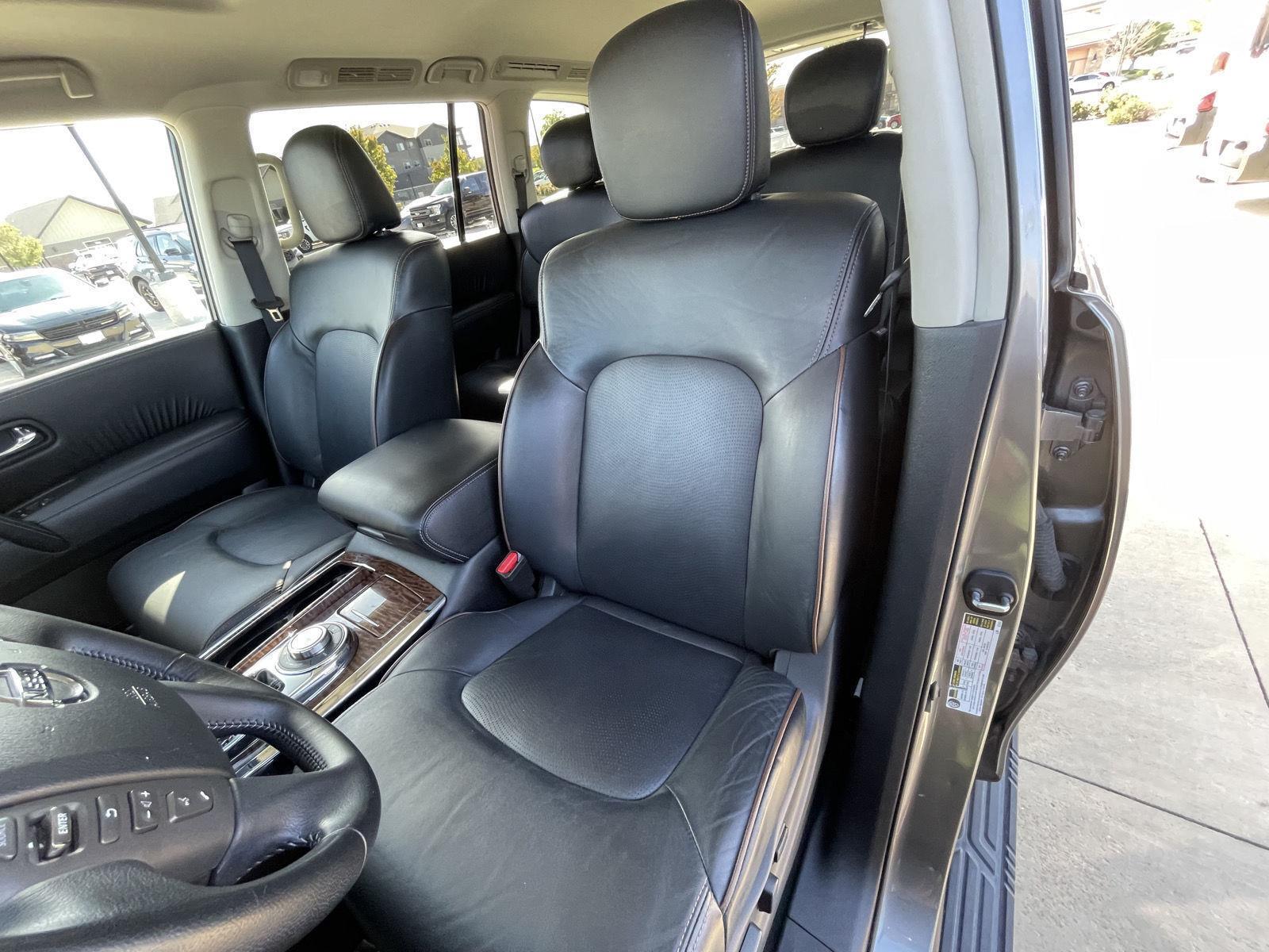 Vehicle photo 18