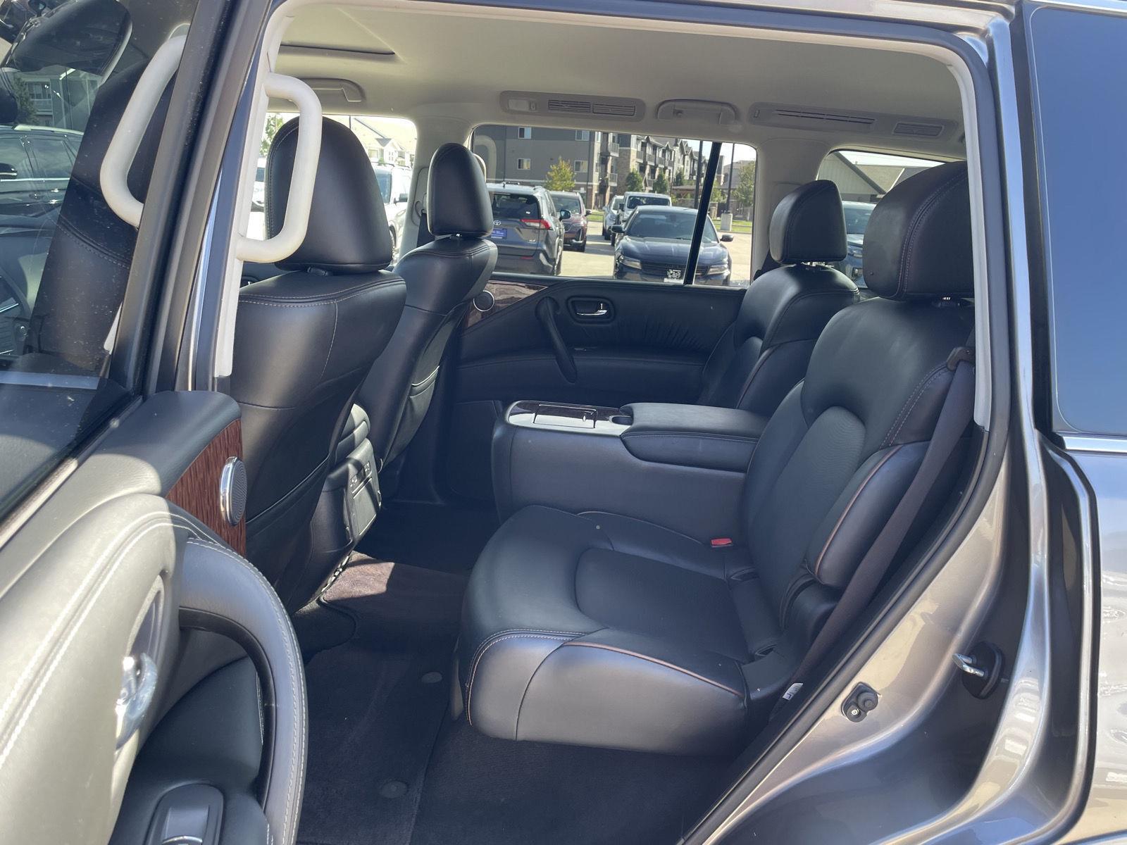 Vehicle photo 20
