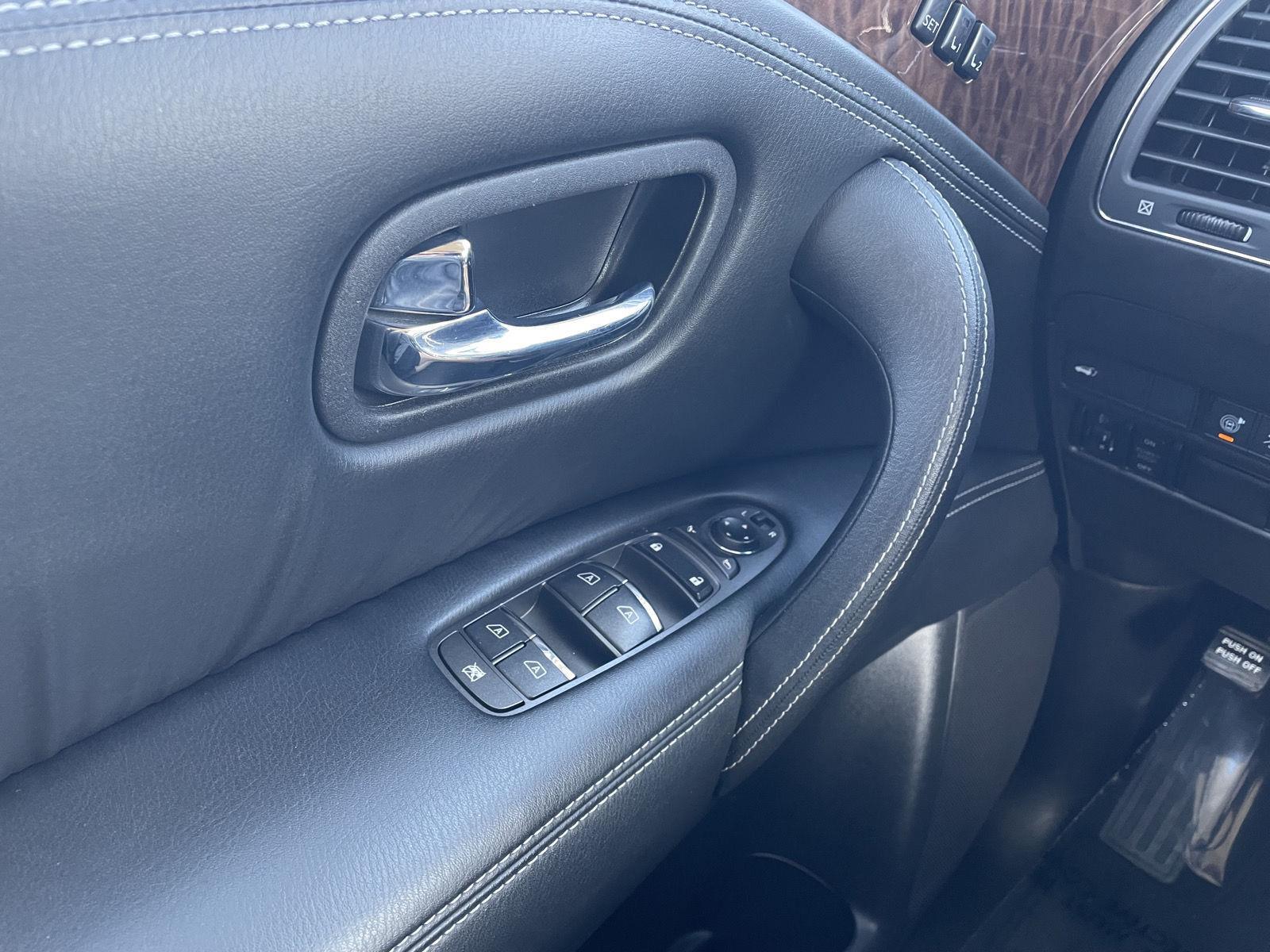 Vehicle photo 31
