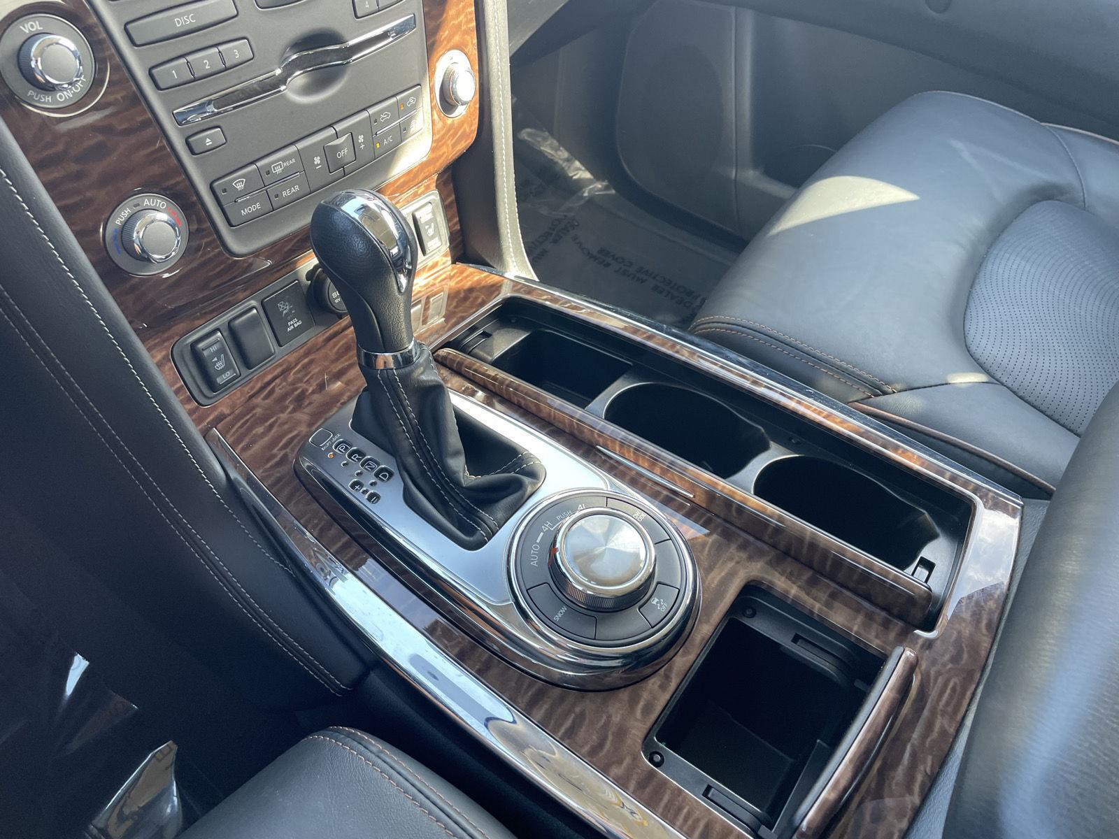 Vehicle photo 32