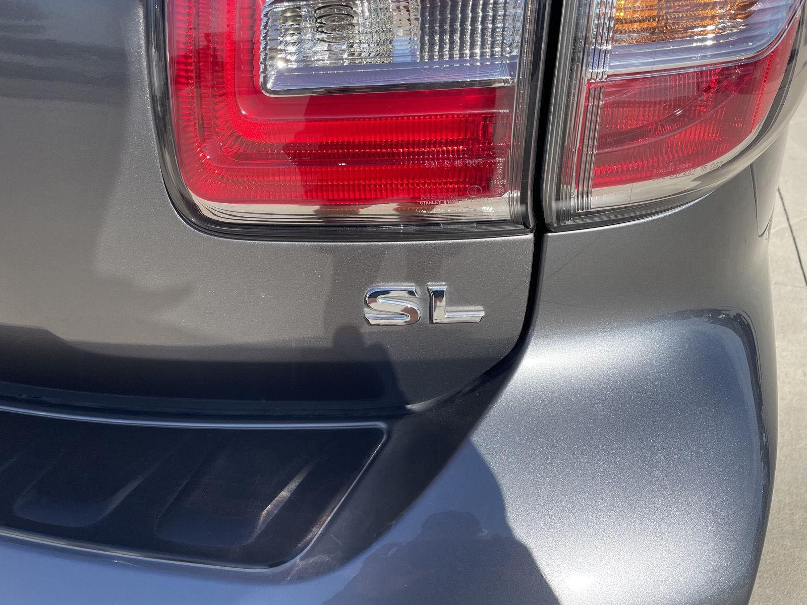 Vehicle photo 40