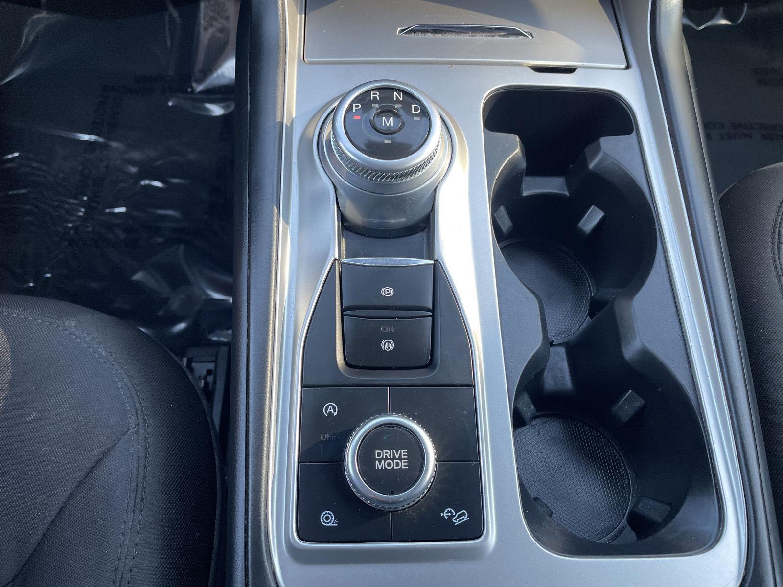 Vehicle photo 31