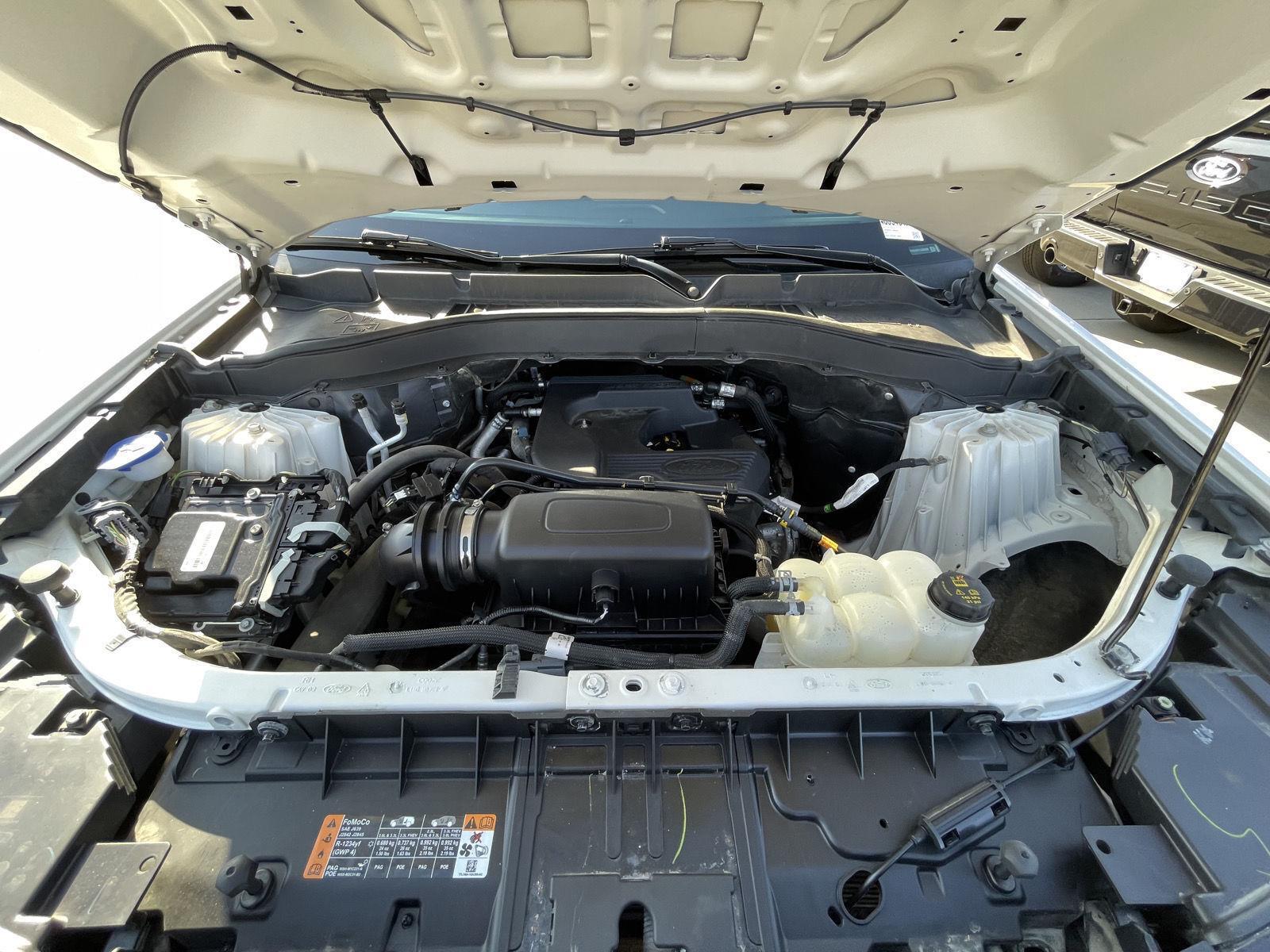 Vehicle photo 35