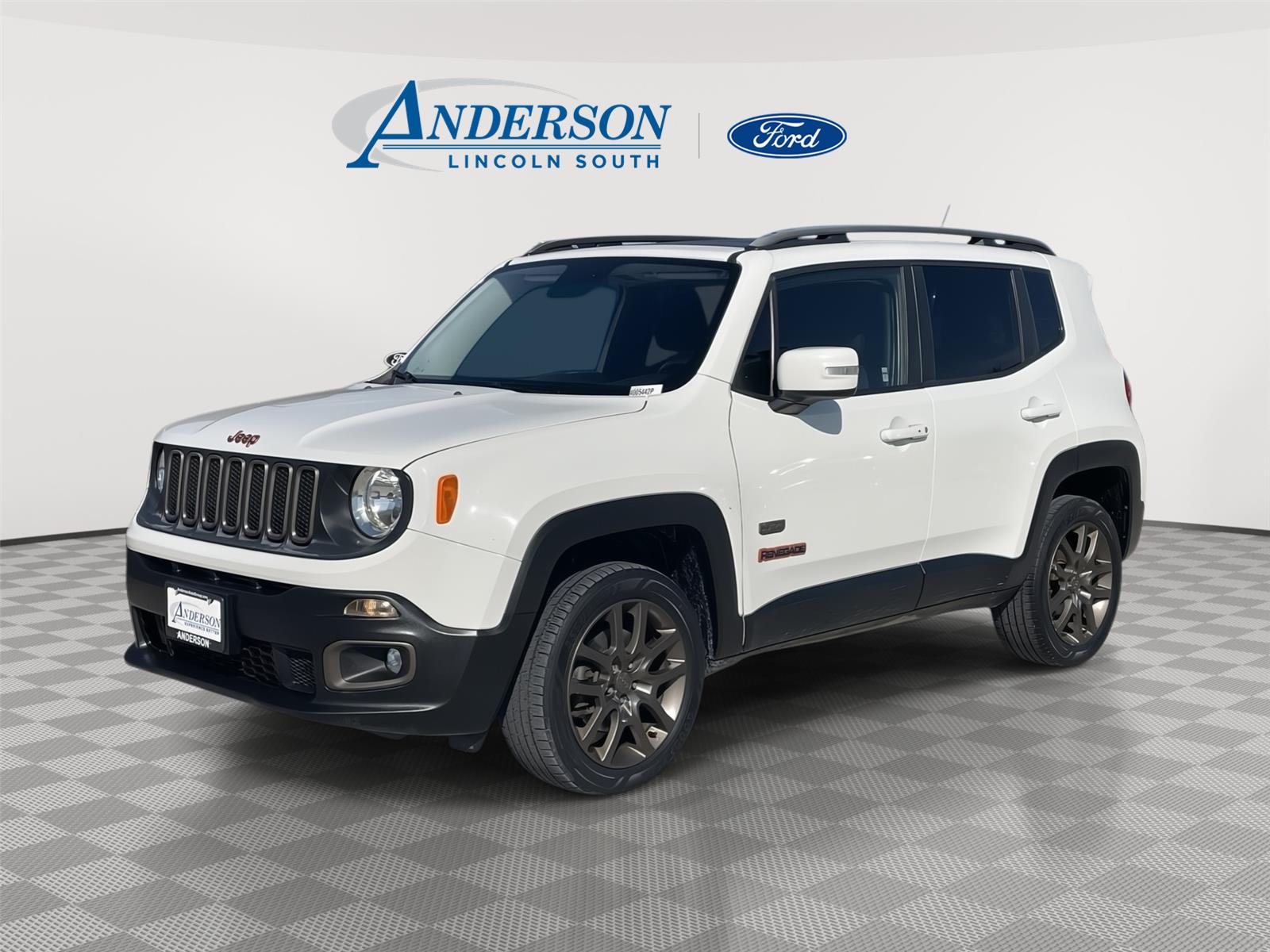 Alpine White 2016 Jeep Renegade SUV / Crossover Four-Wheel Drive 9-Speed Automatic