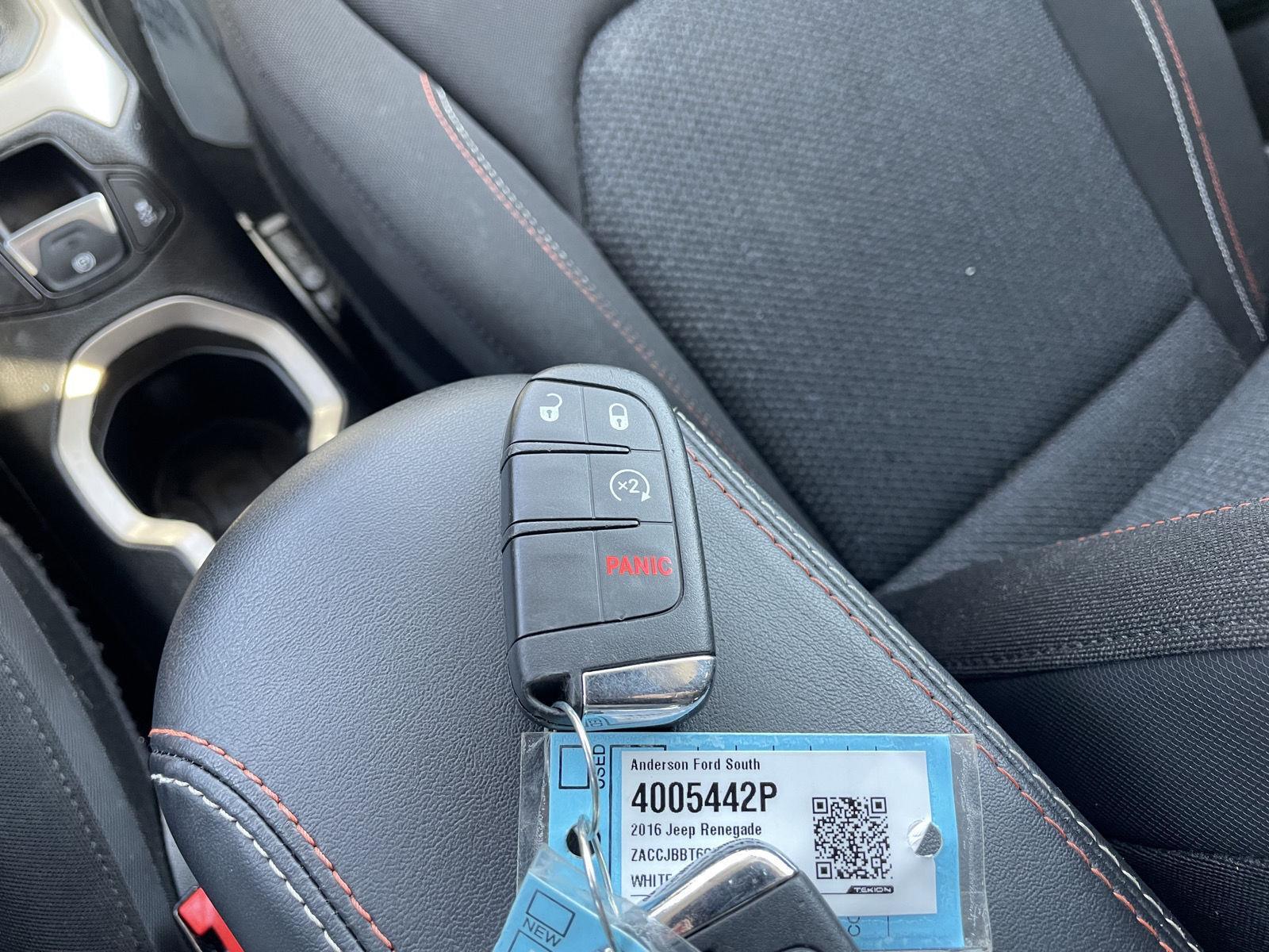 Vehicle photo 36