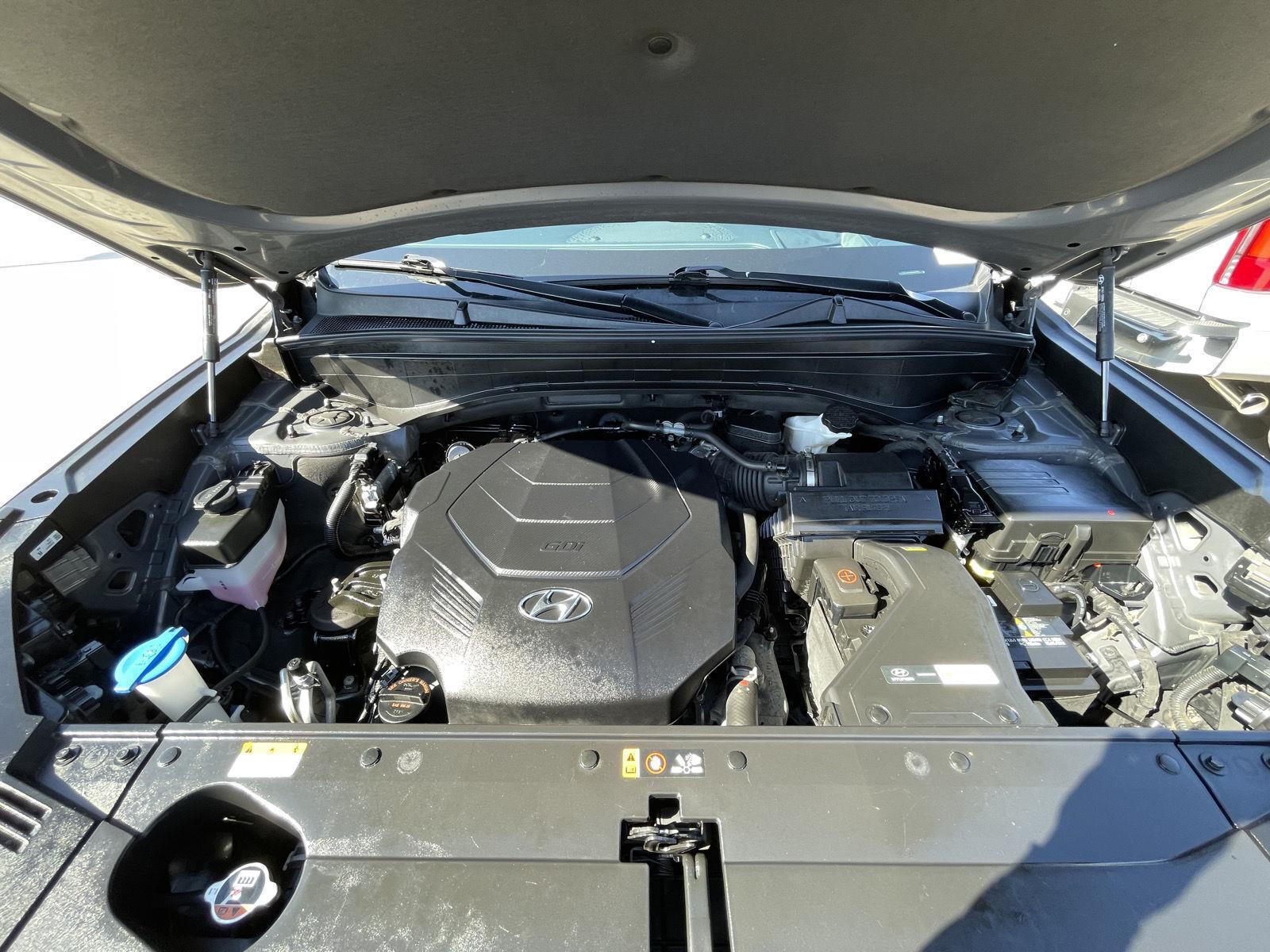 Vehicle photo 38