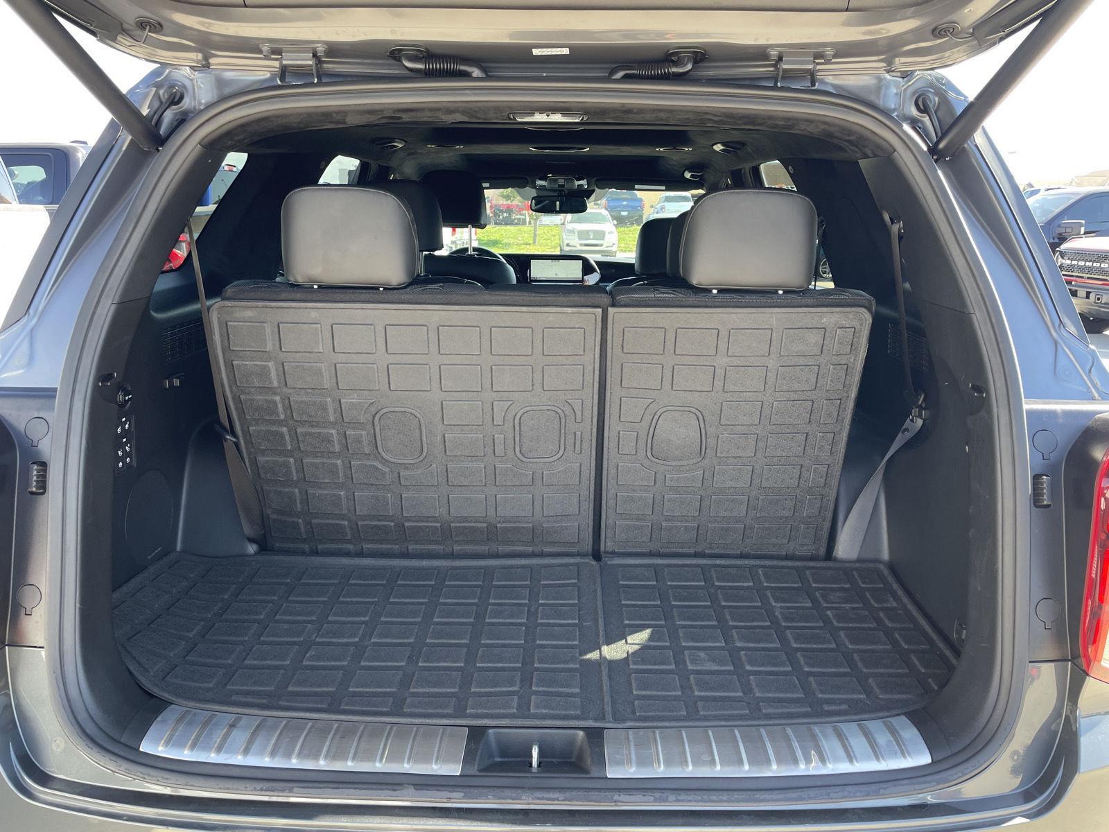 Vehicle photo 39