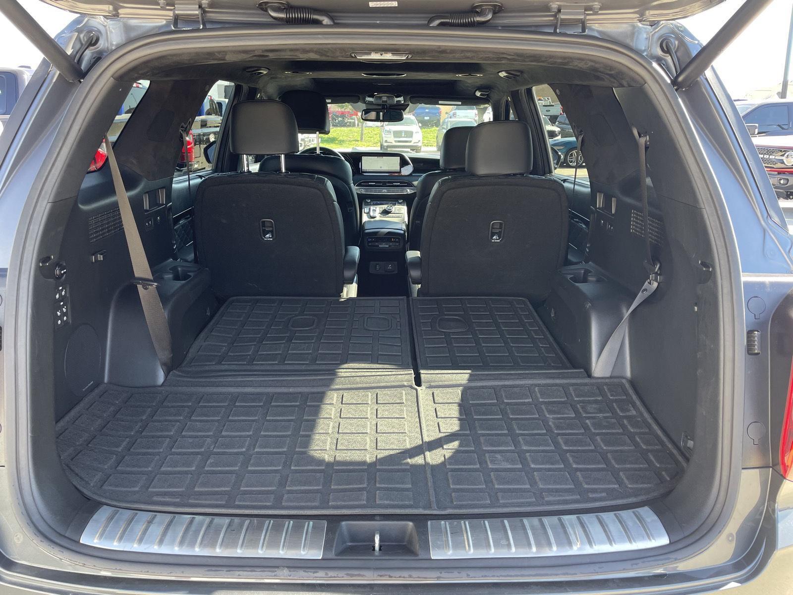 Vehicle photo 41