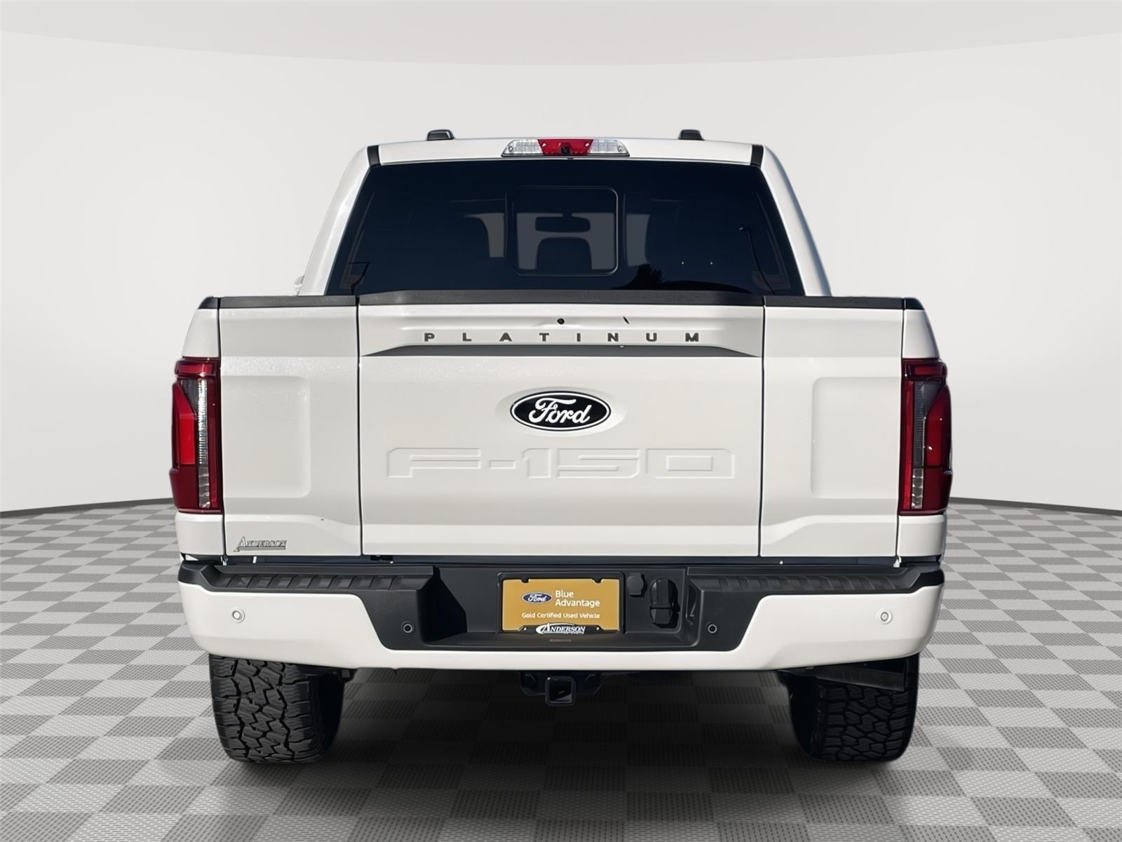 Vehicle photo 8