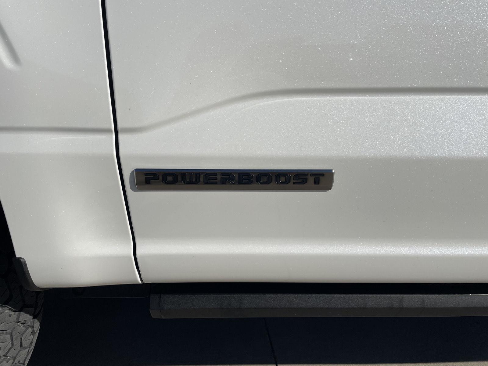 Vehicle photo 47