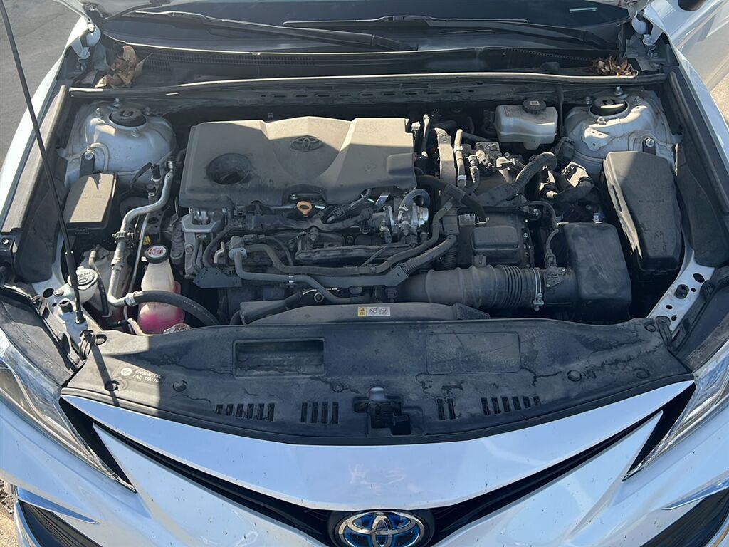 Vehicle photo 13