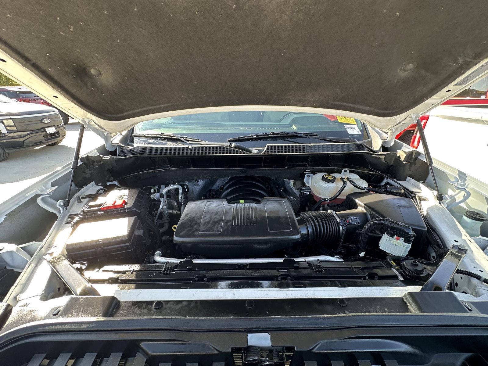 Vehicle photo 37