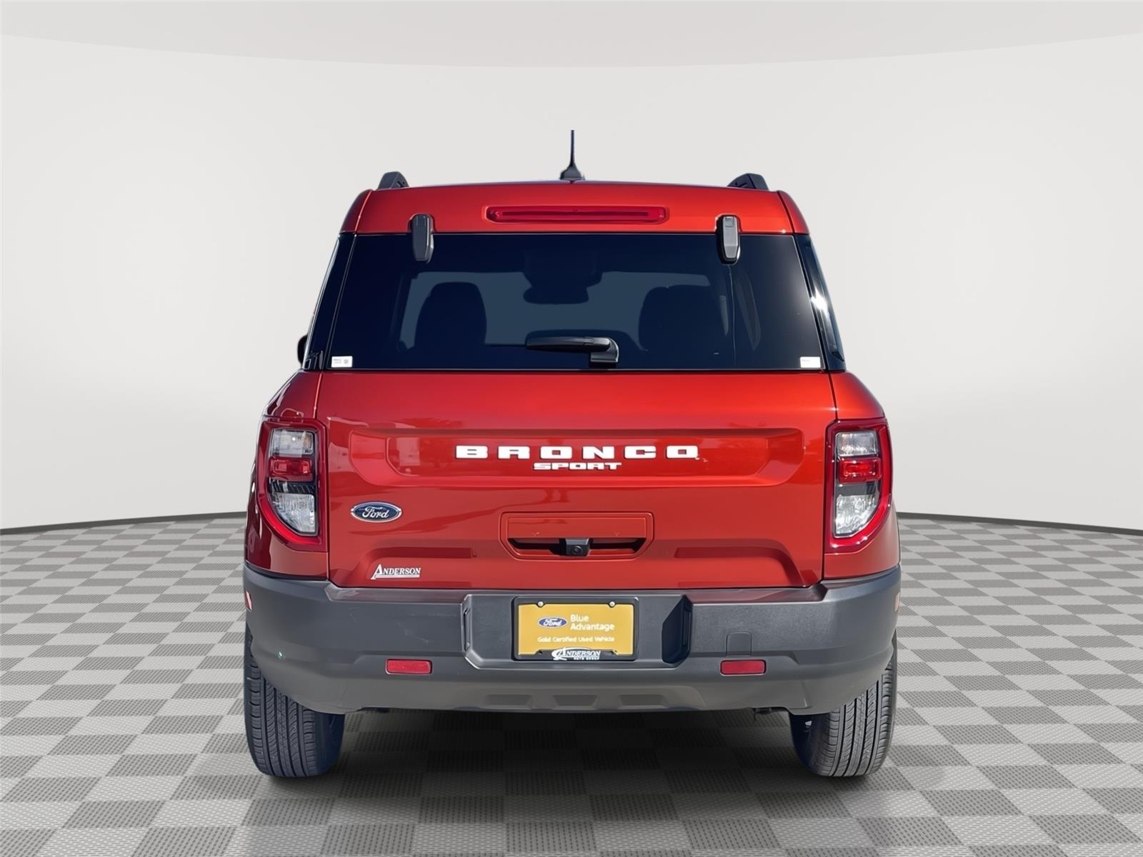 Vehicle photo 8