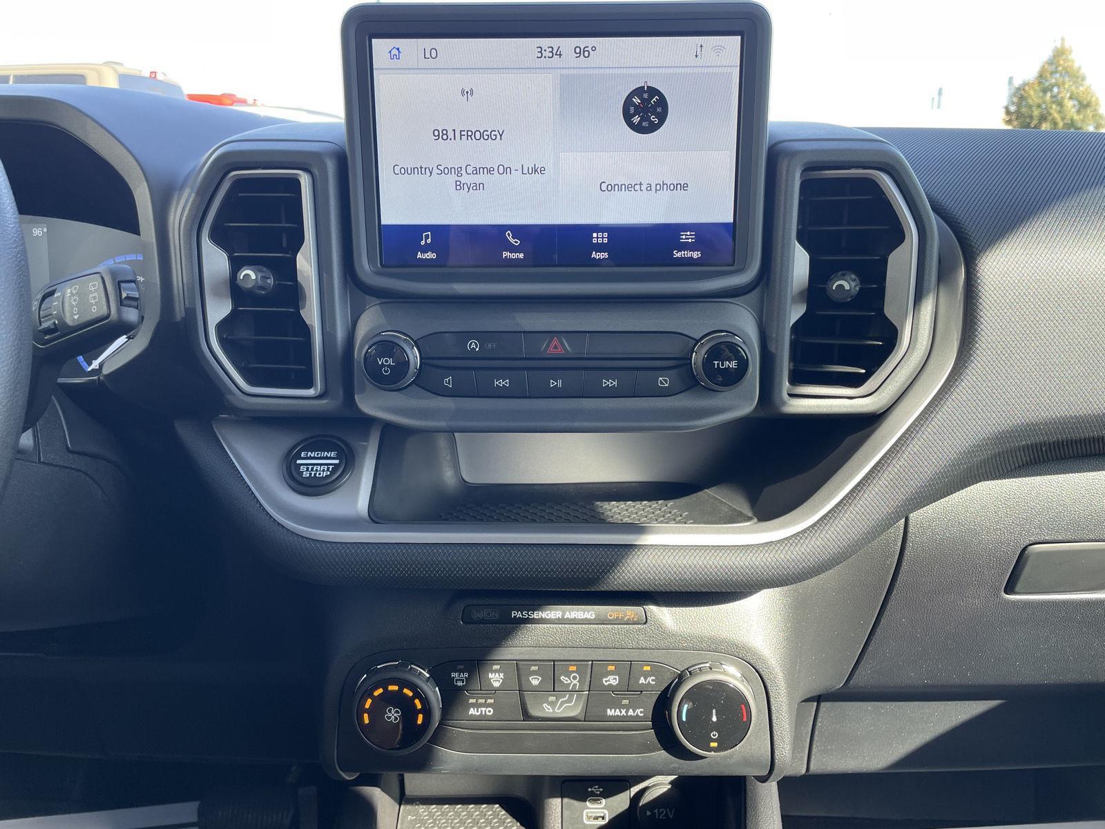 Vehicle photo 22