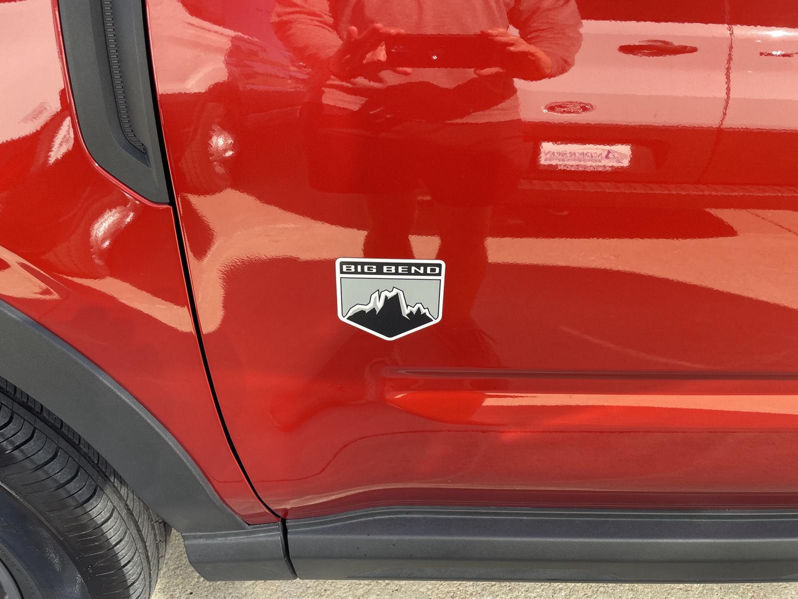 Vehicle photo 36