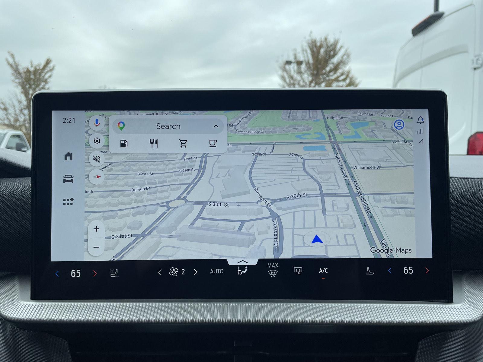 Vehicle photo 26