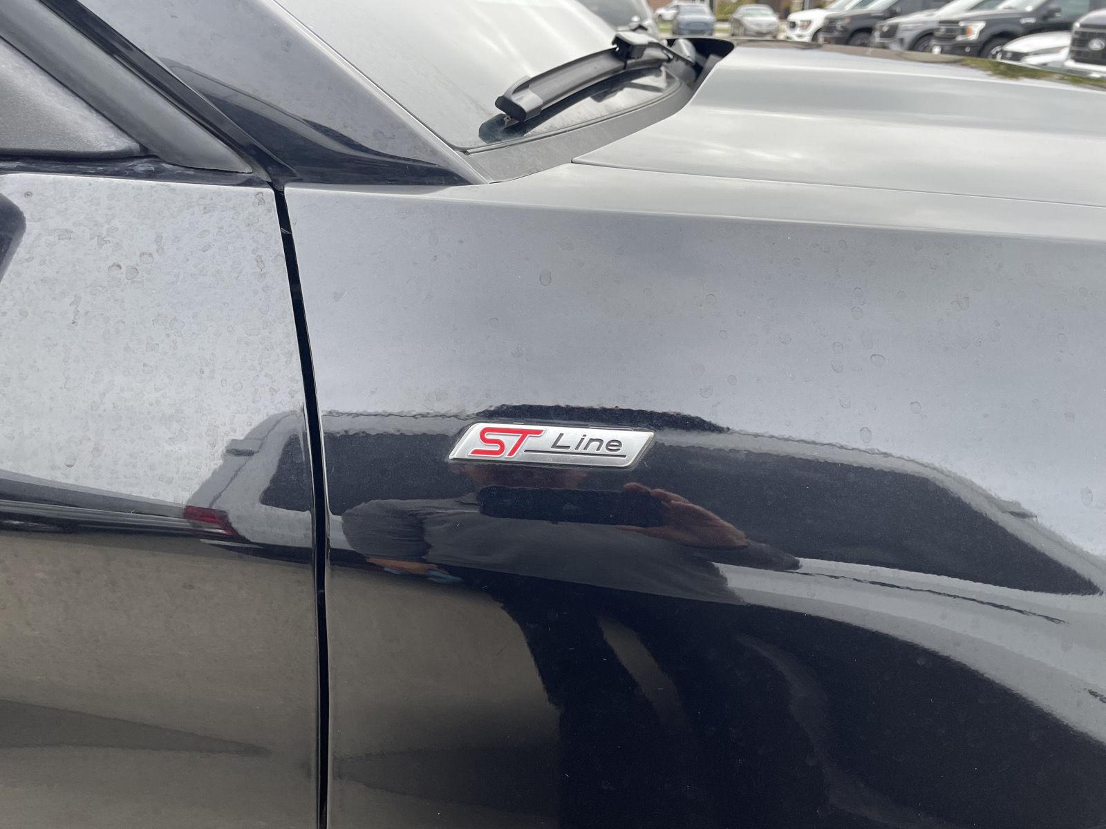 Vehicle photo 38