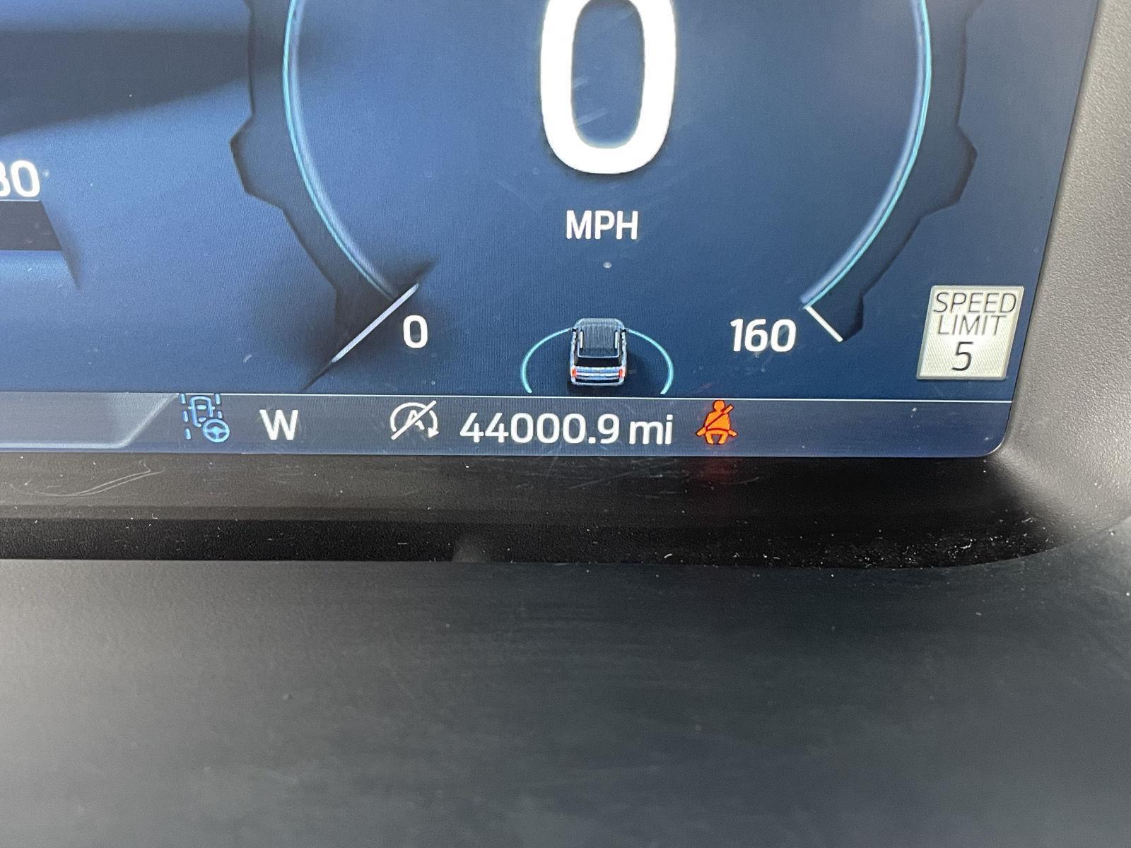 Vehicle photo 3