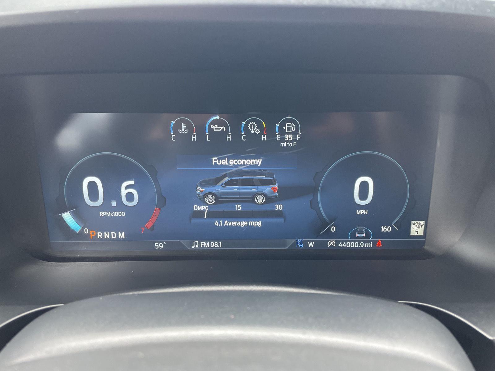 Vehicle photo 15