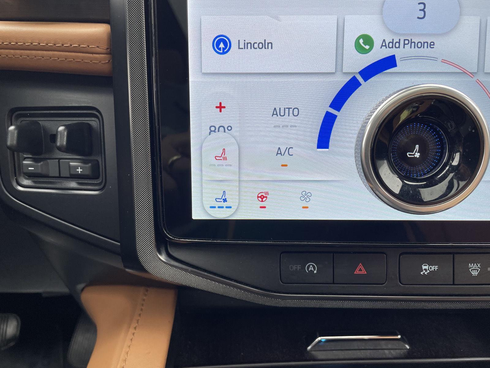 Vehicle photo 30
