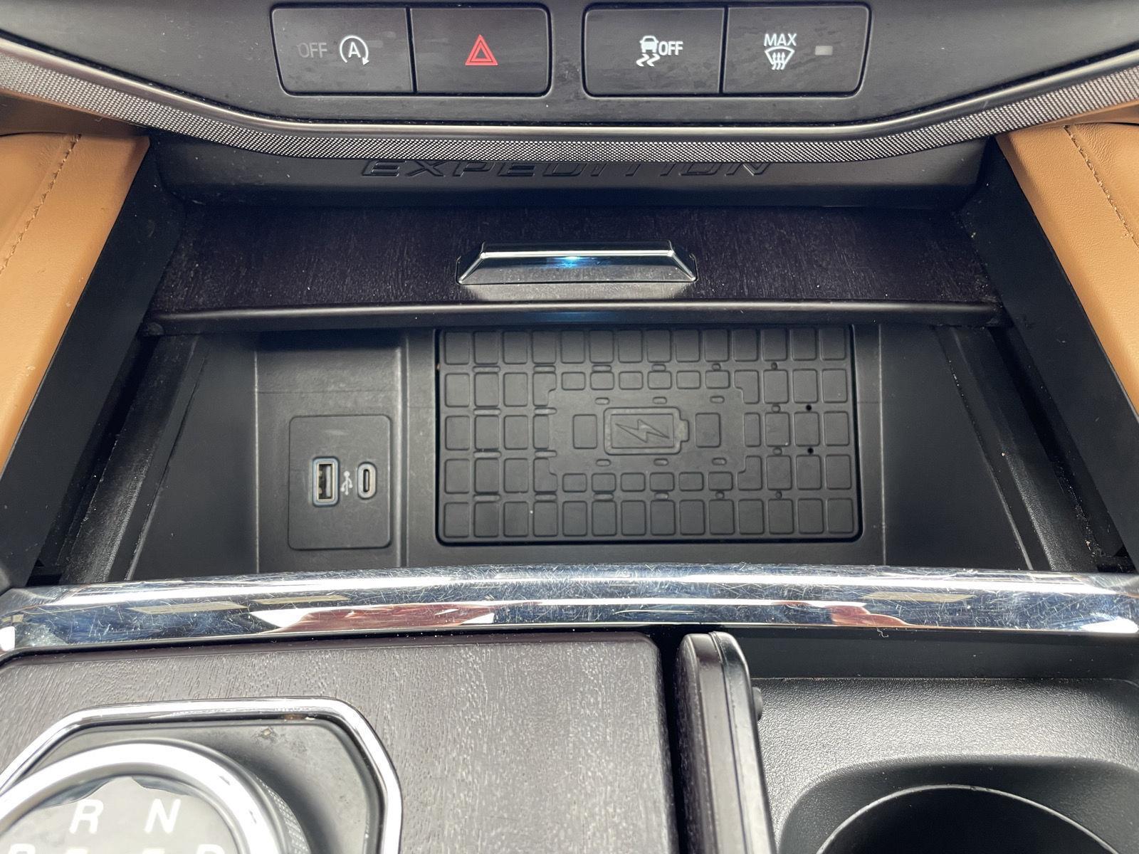 Vehicle photo 31
