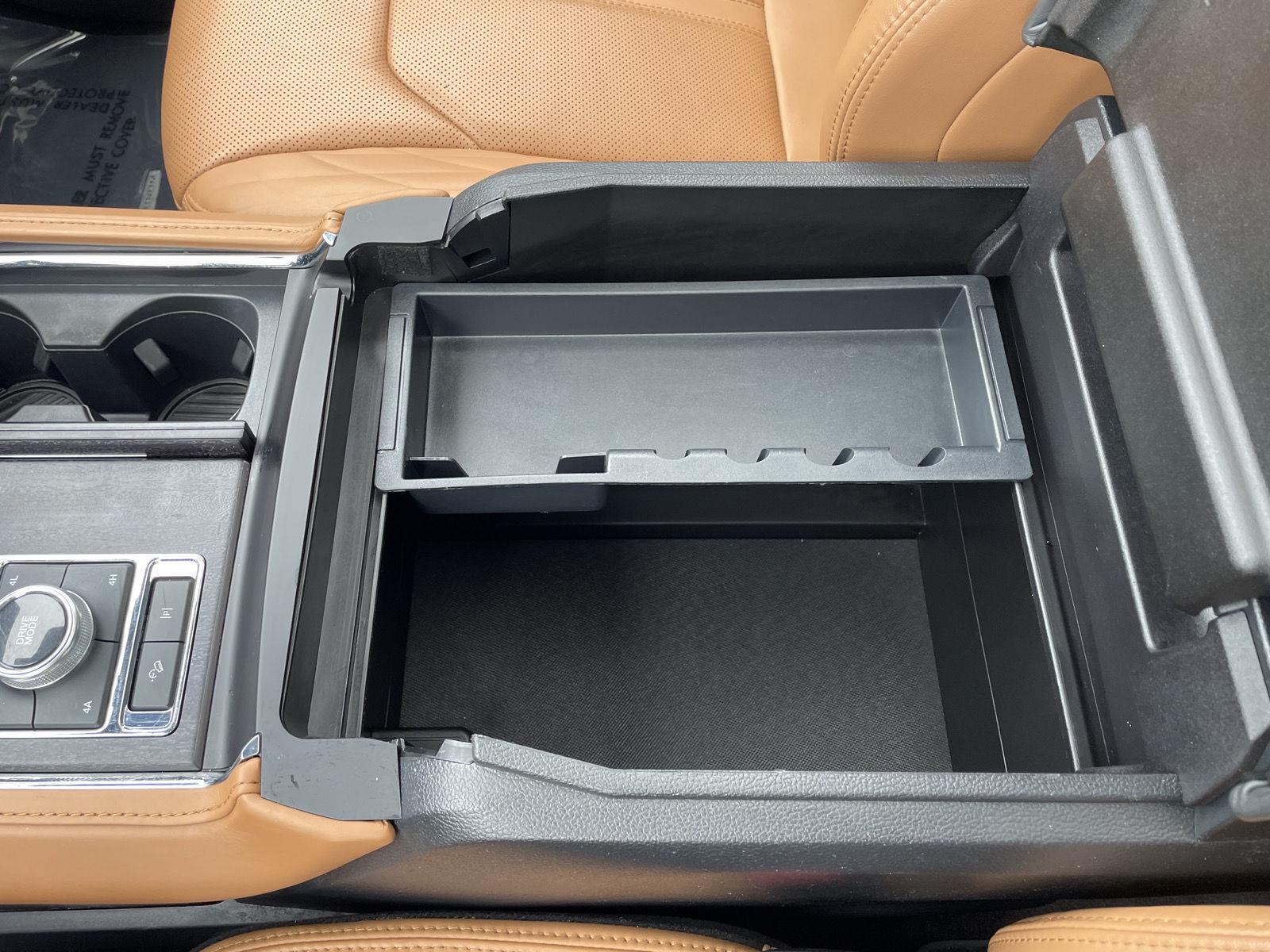 Vehicle photo 35