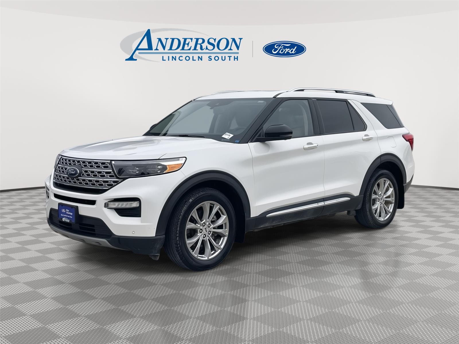 Vehicle photo 1