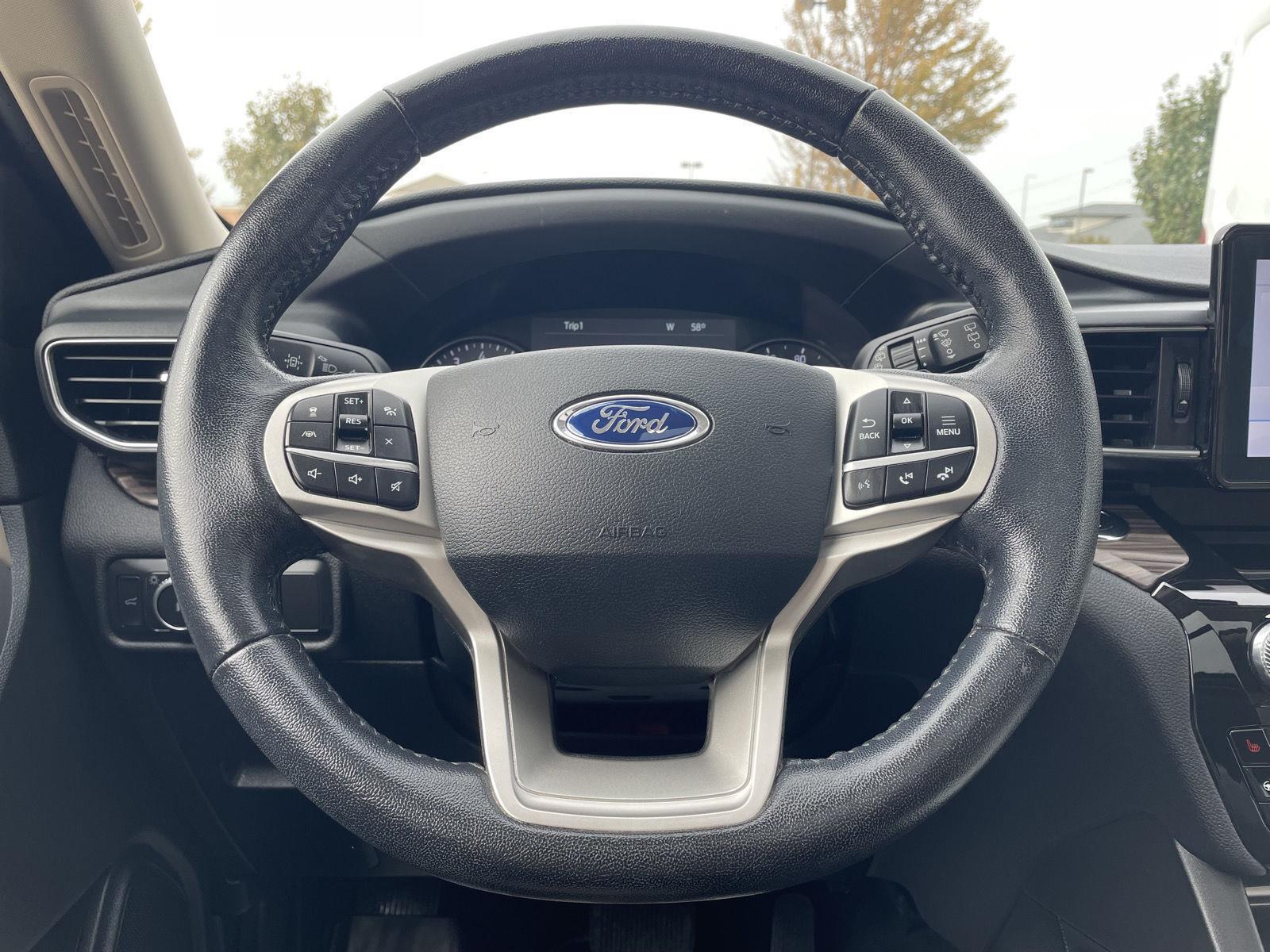 Vehicle photo 11
