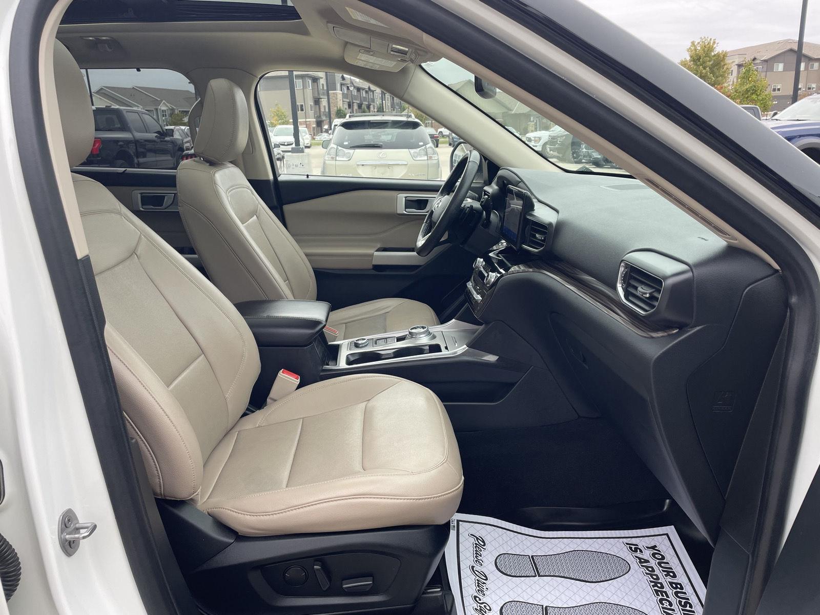 Vehicle photo 16