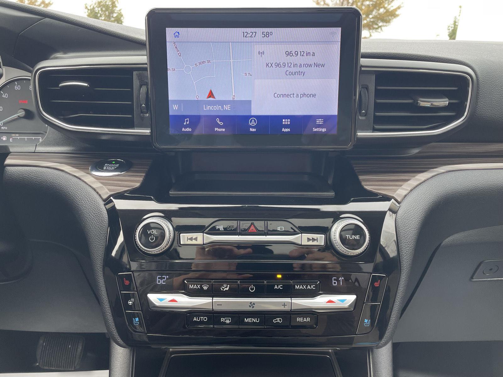 Vehicle photo 22