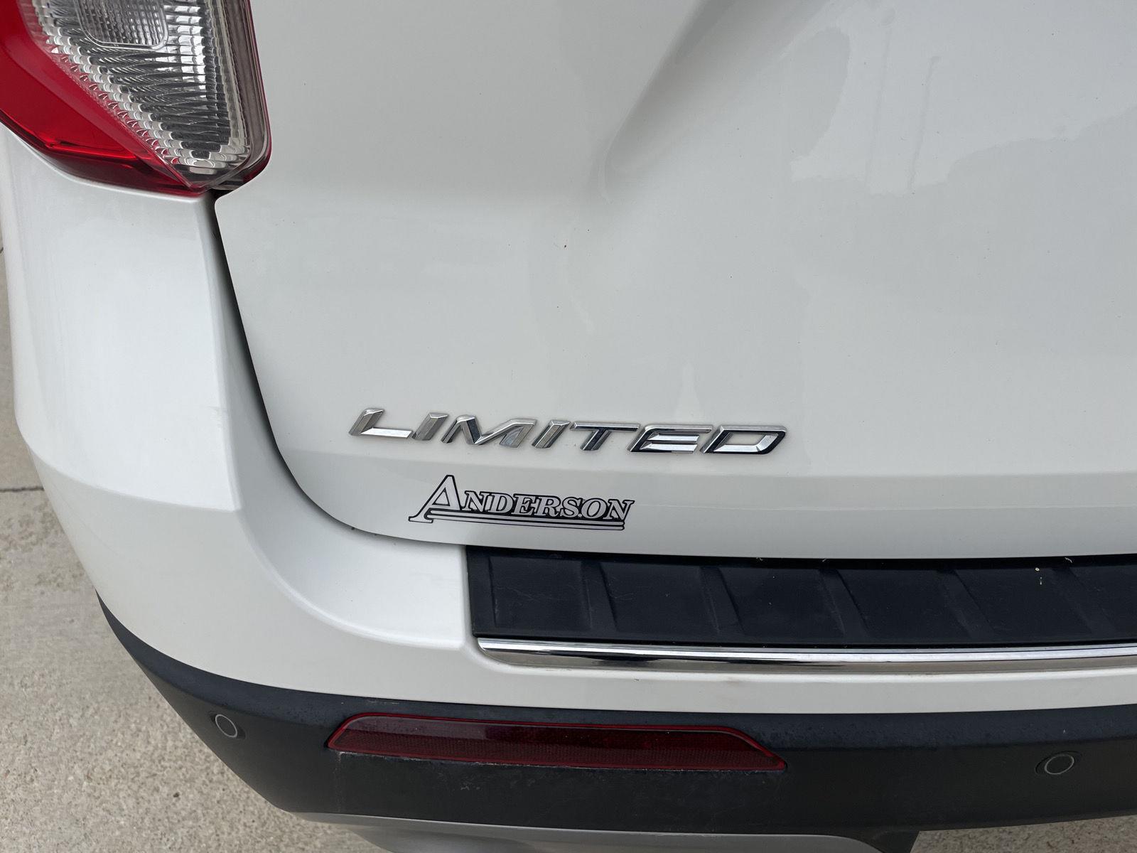 Vehicle photo 42