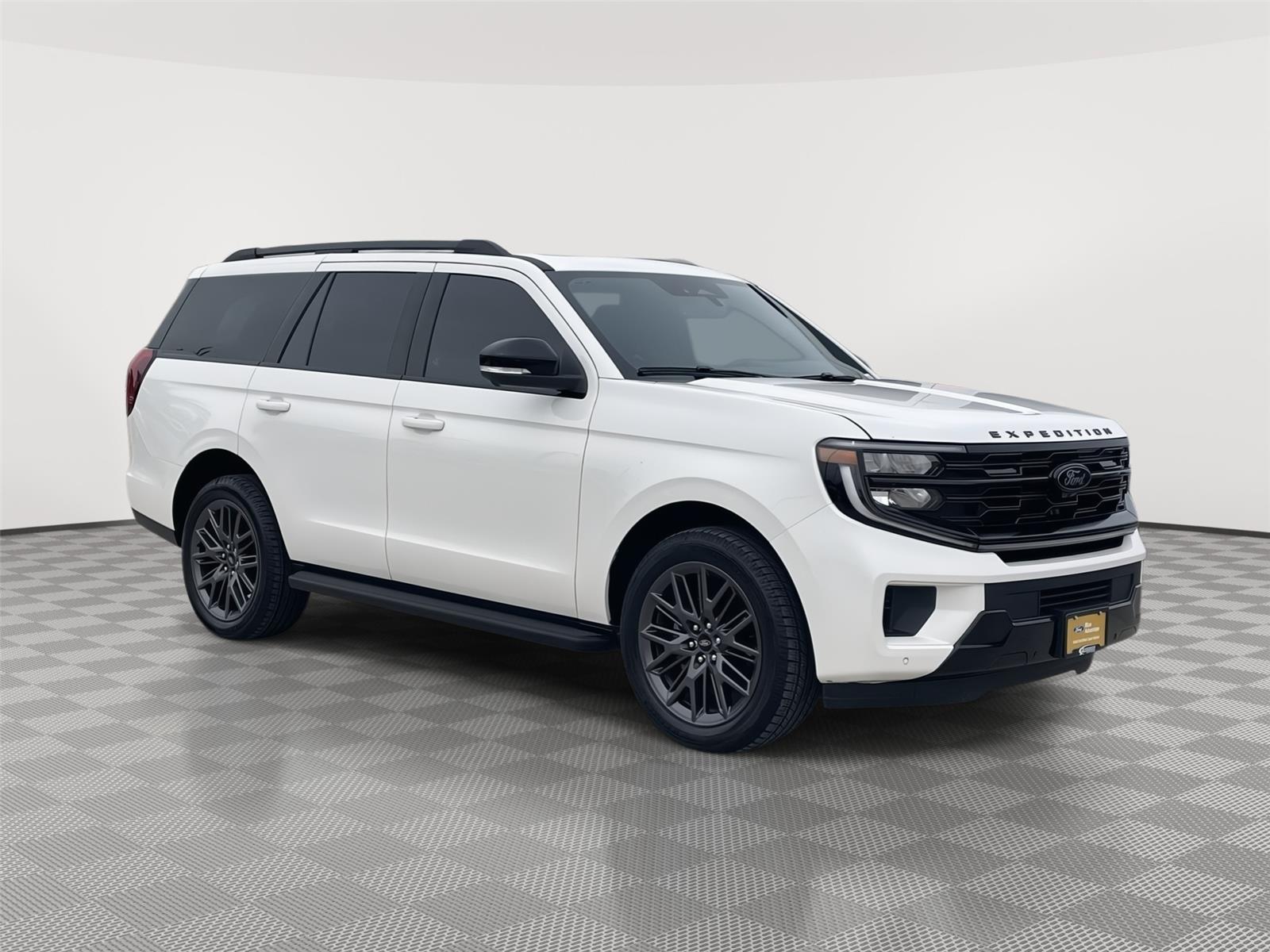 Vehicle photo 5