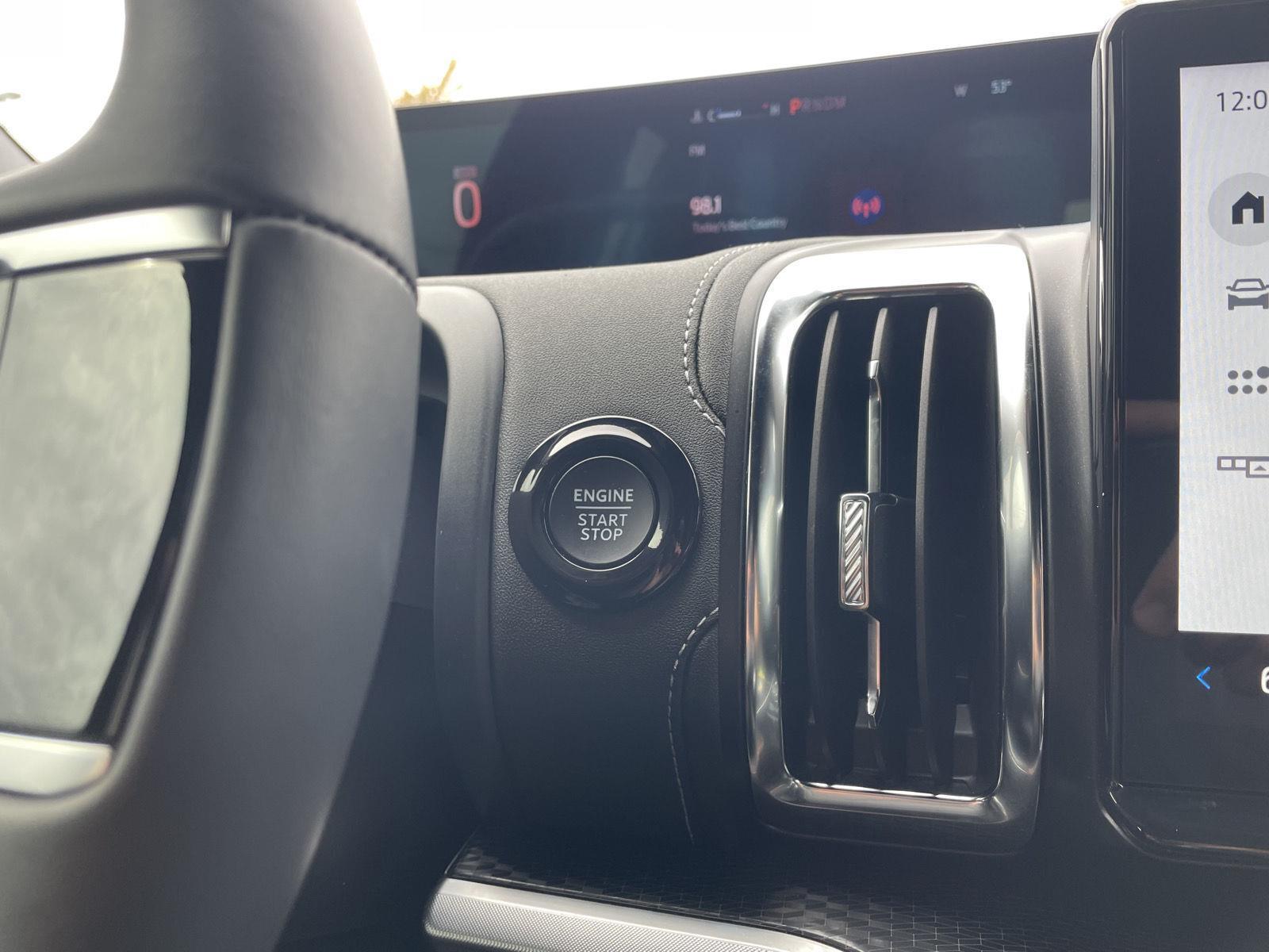 Vehicle photo 27