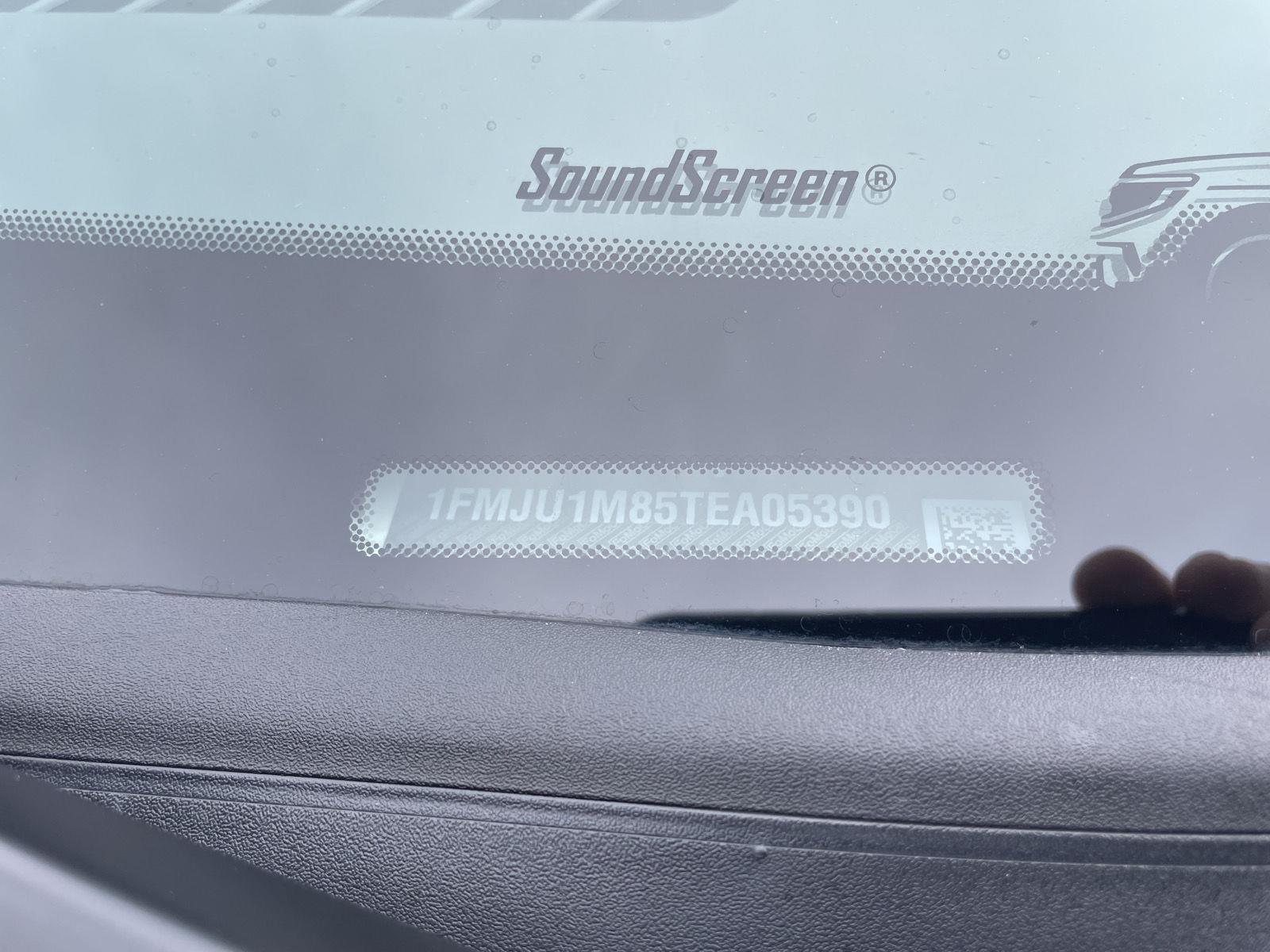 Vehicle photo 35