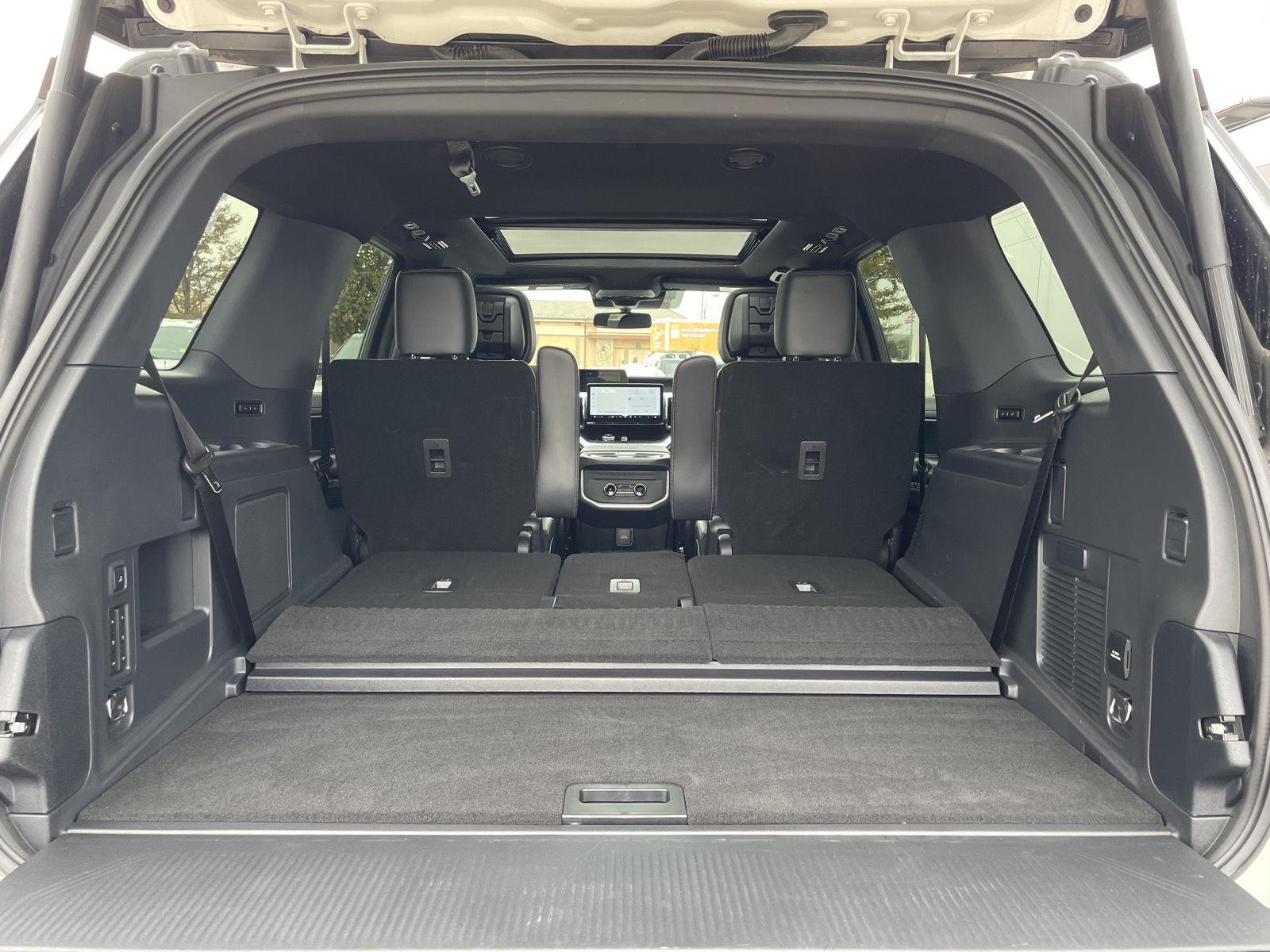 Vehicle photo 39