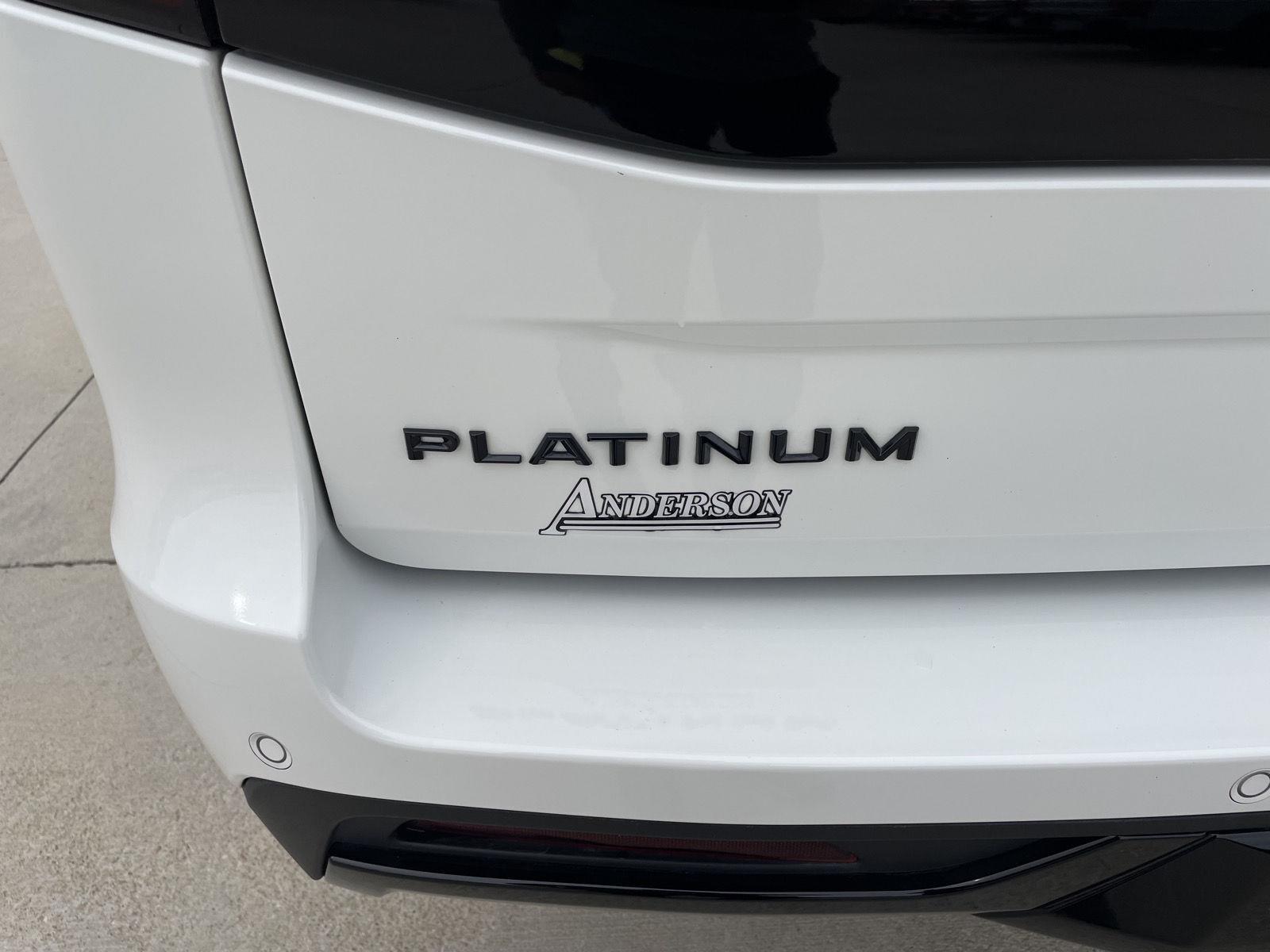 Vehicle photo 41