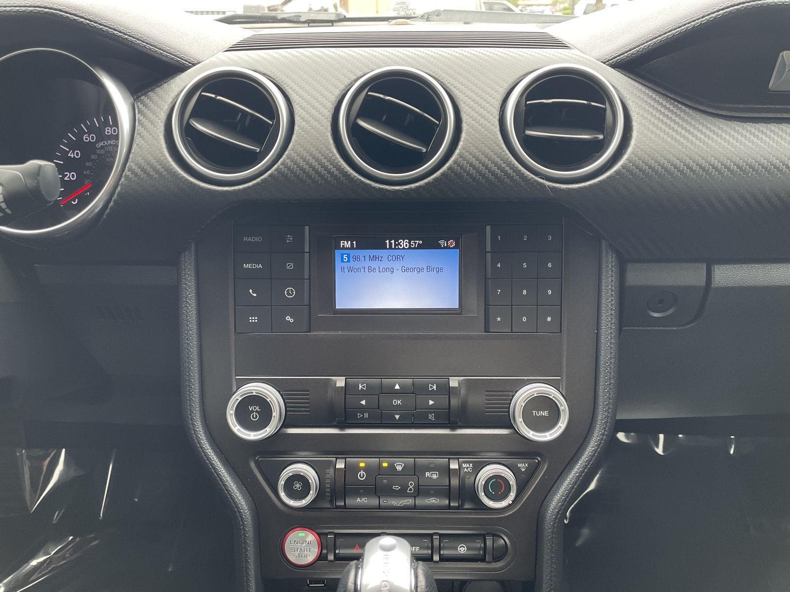 Vehicle photo 22