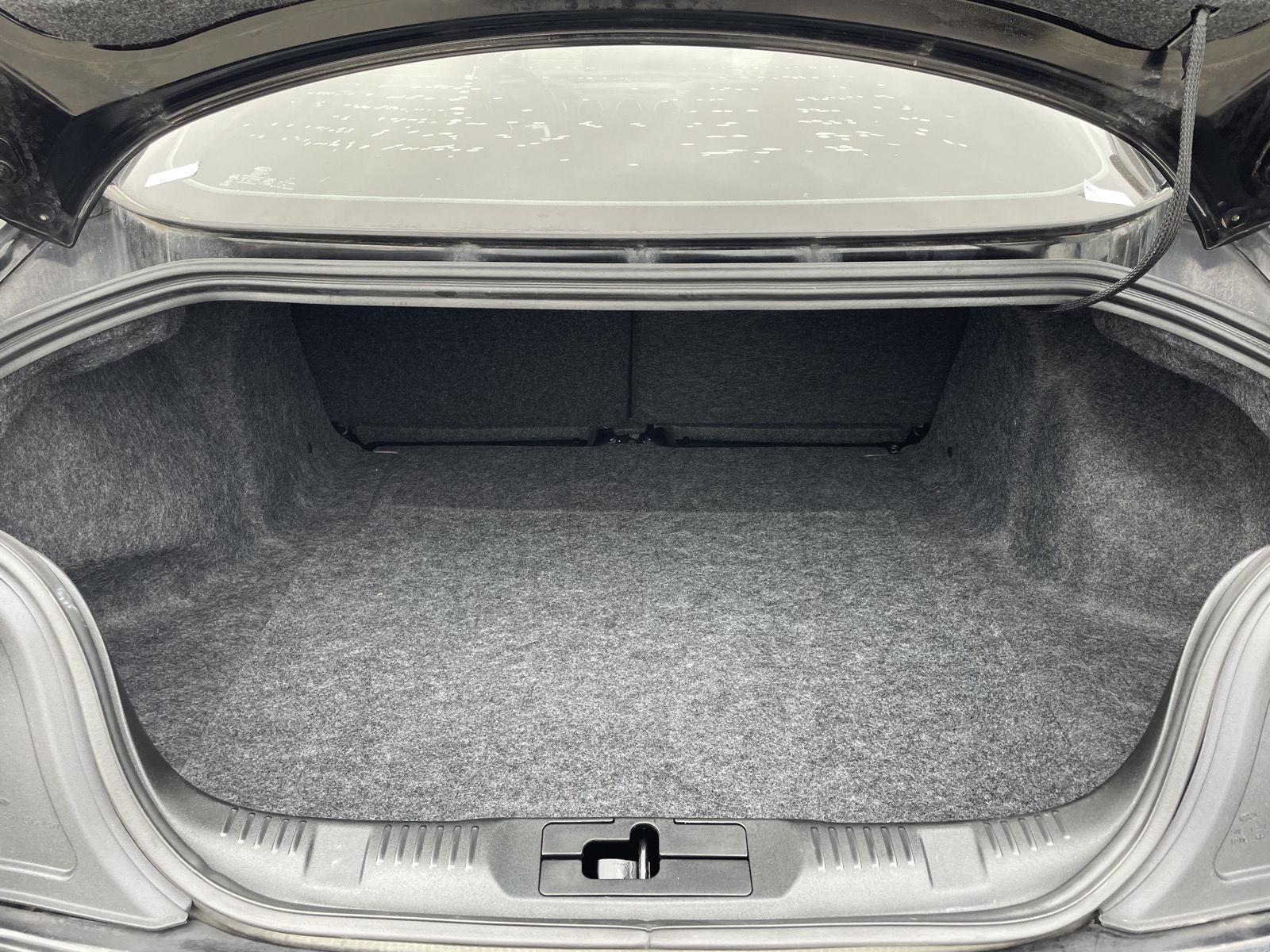 Vehicle photo 34